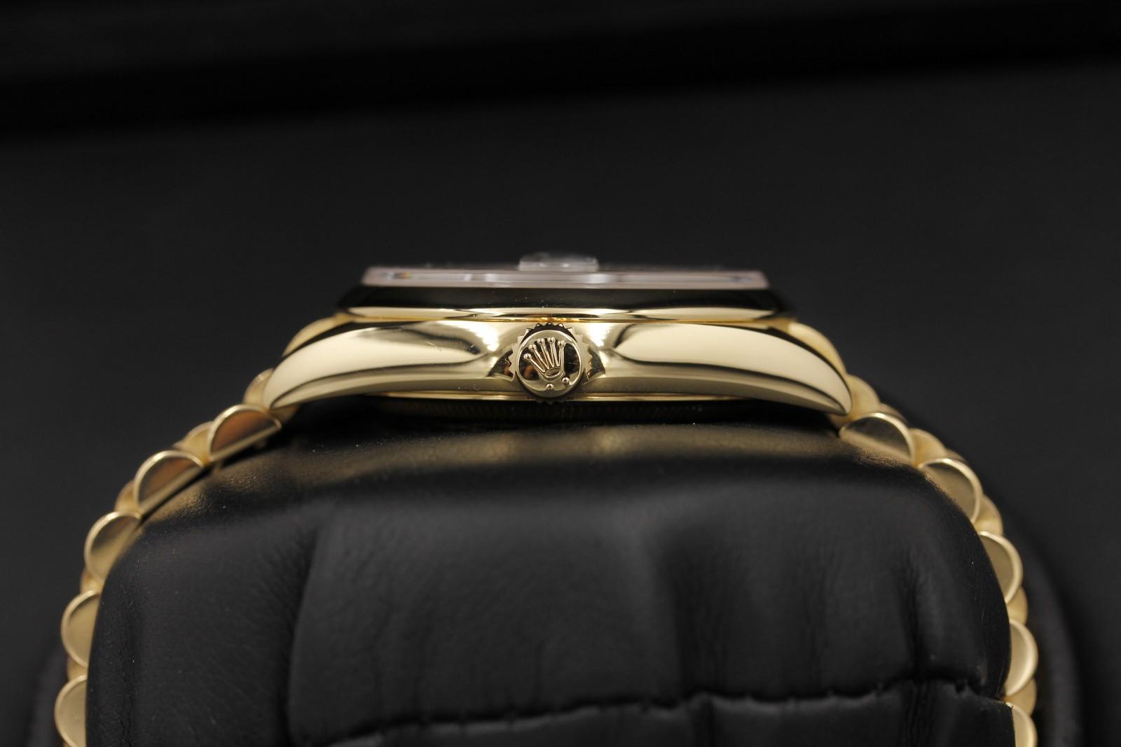 Watch Image 3