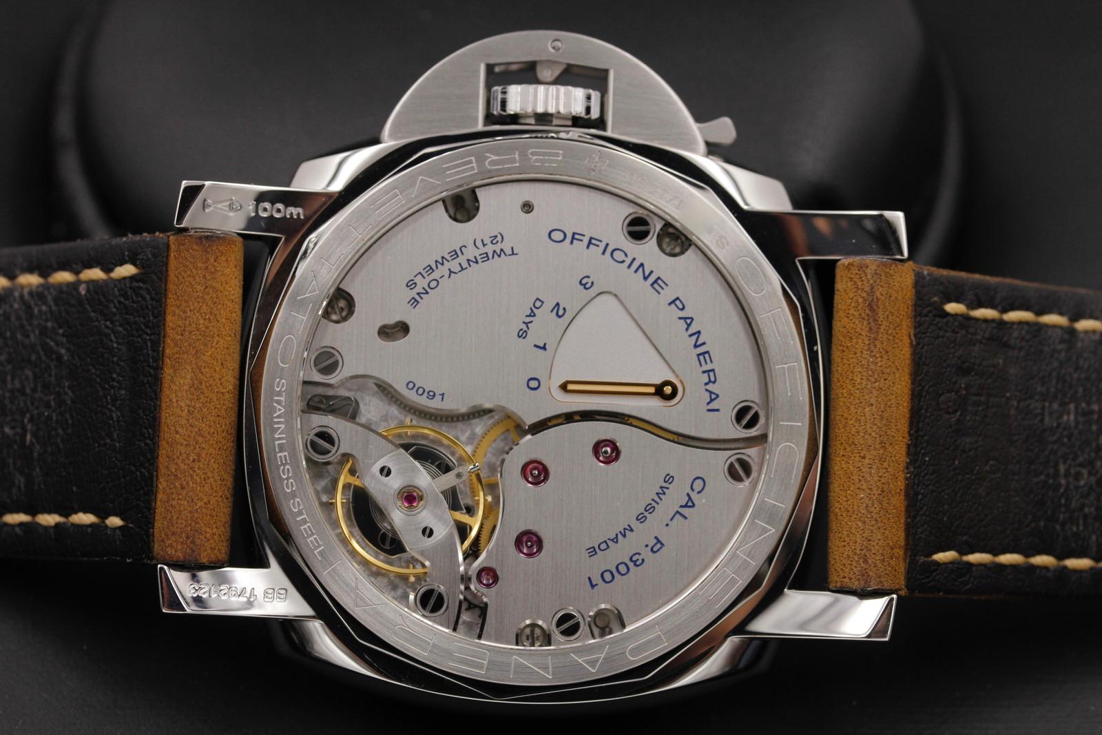 Watch Image 10