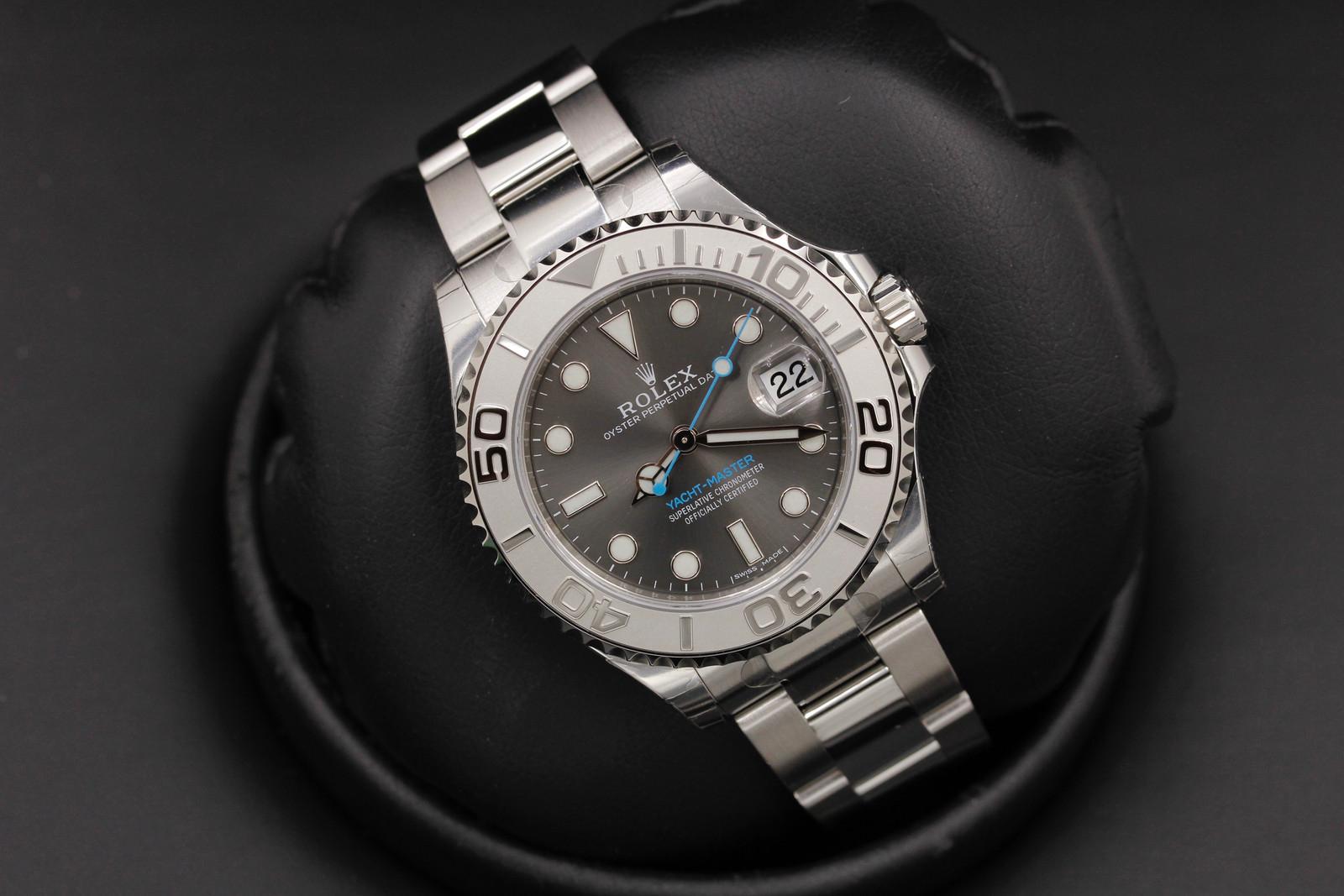 Watch Image 9