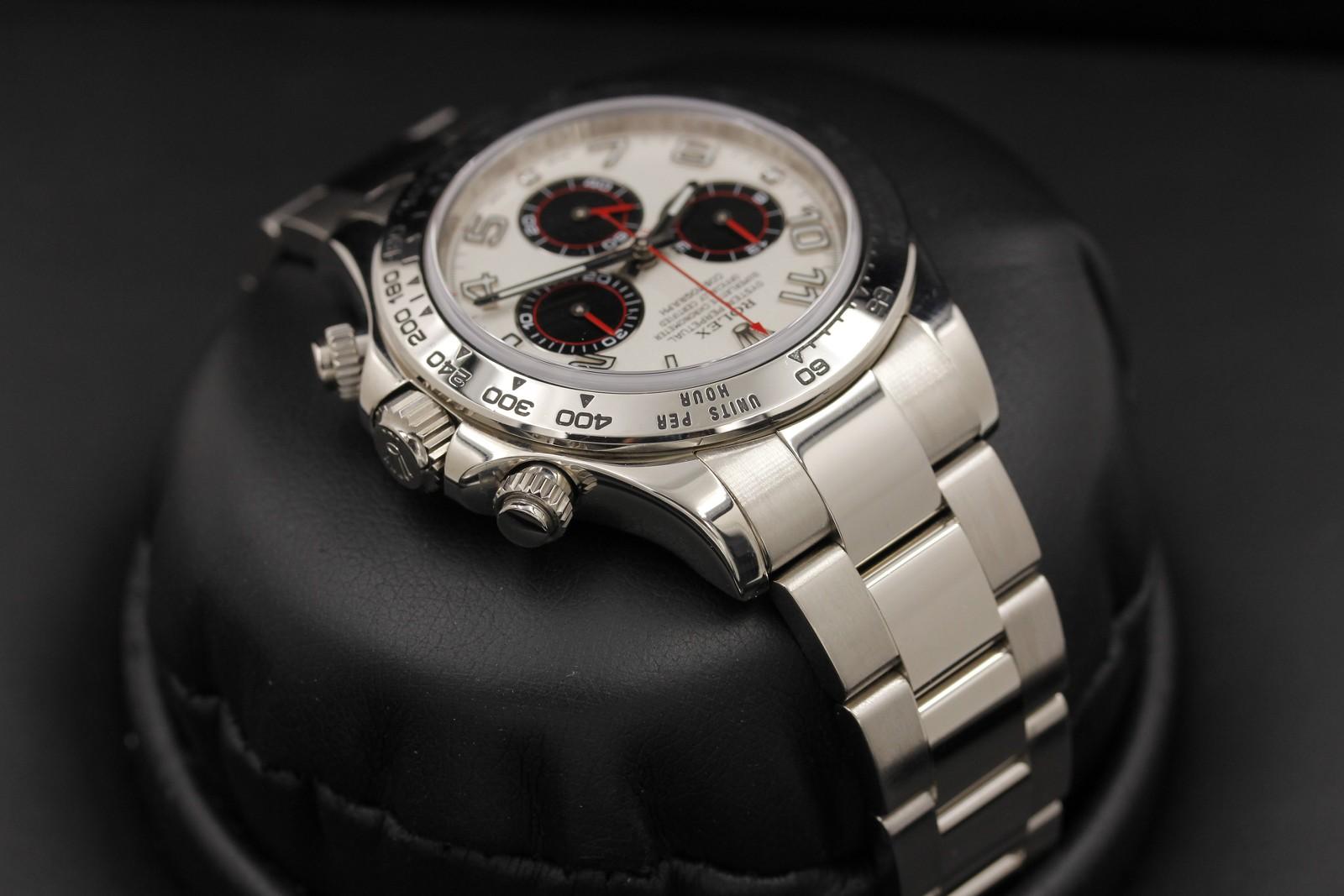 Watch Image 4