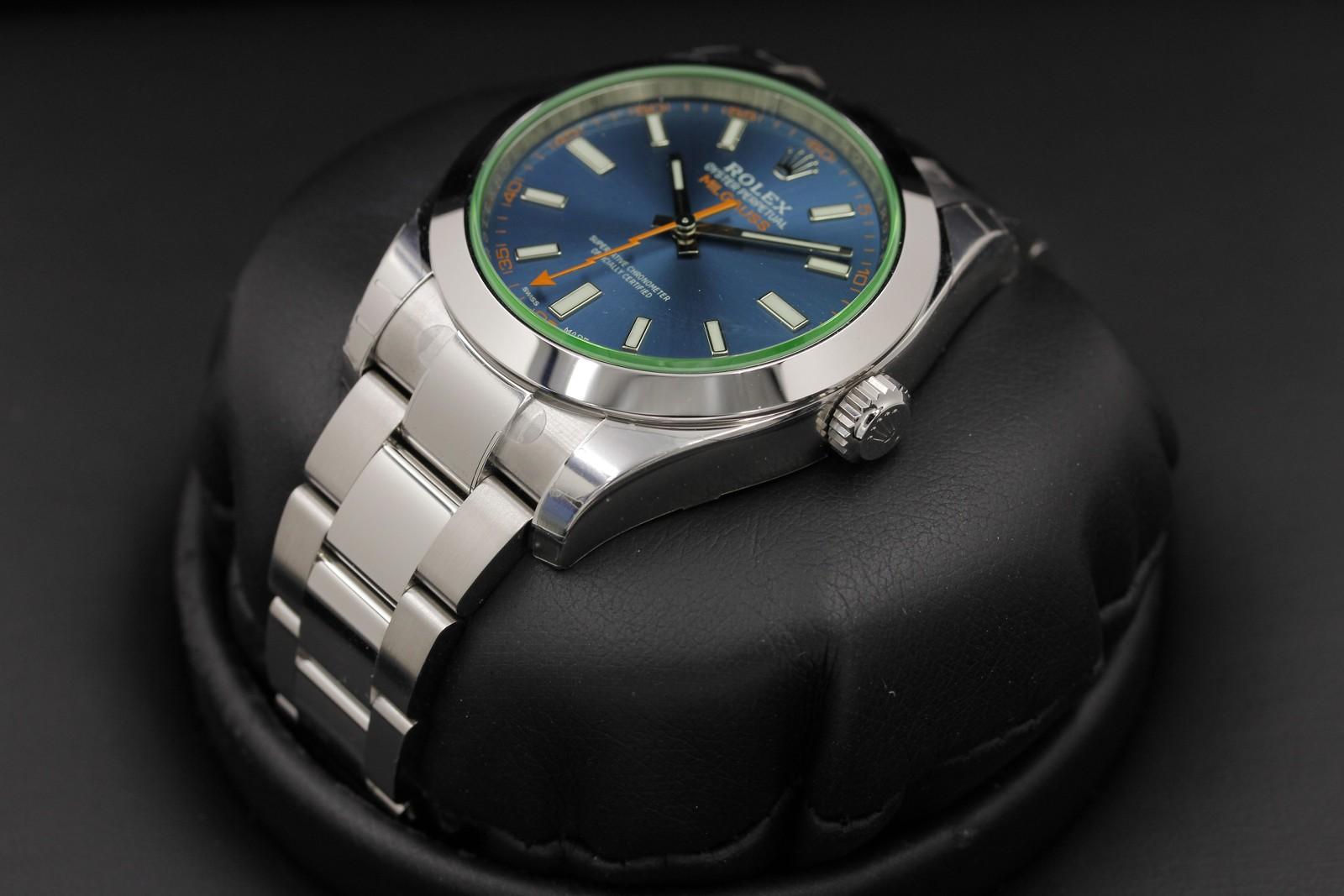 Watch Image 2