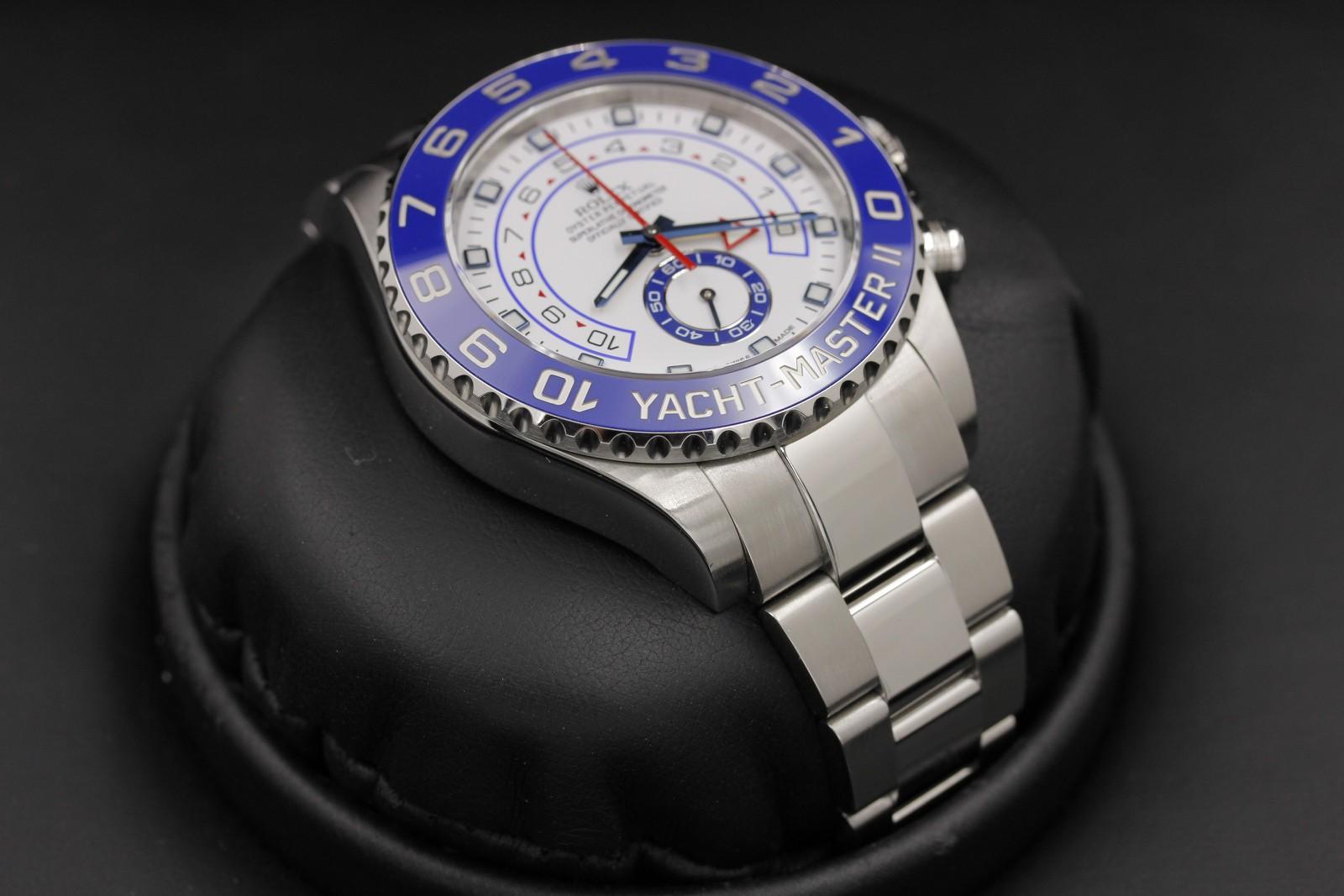 Watch Image 6