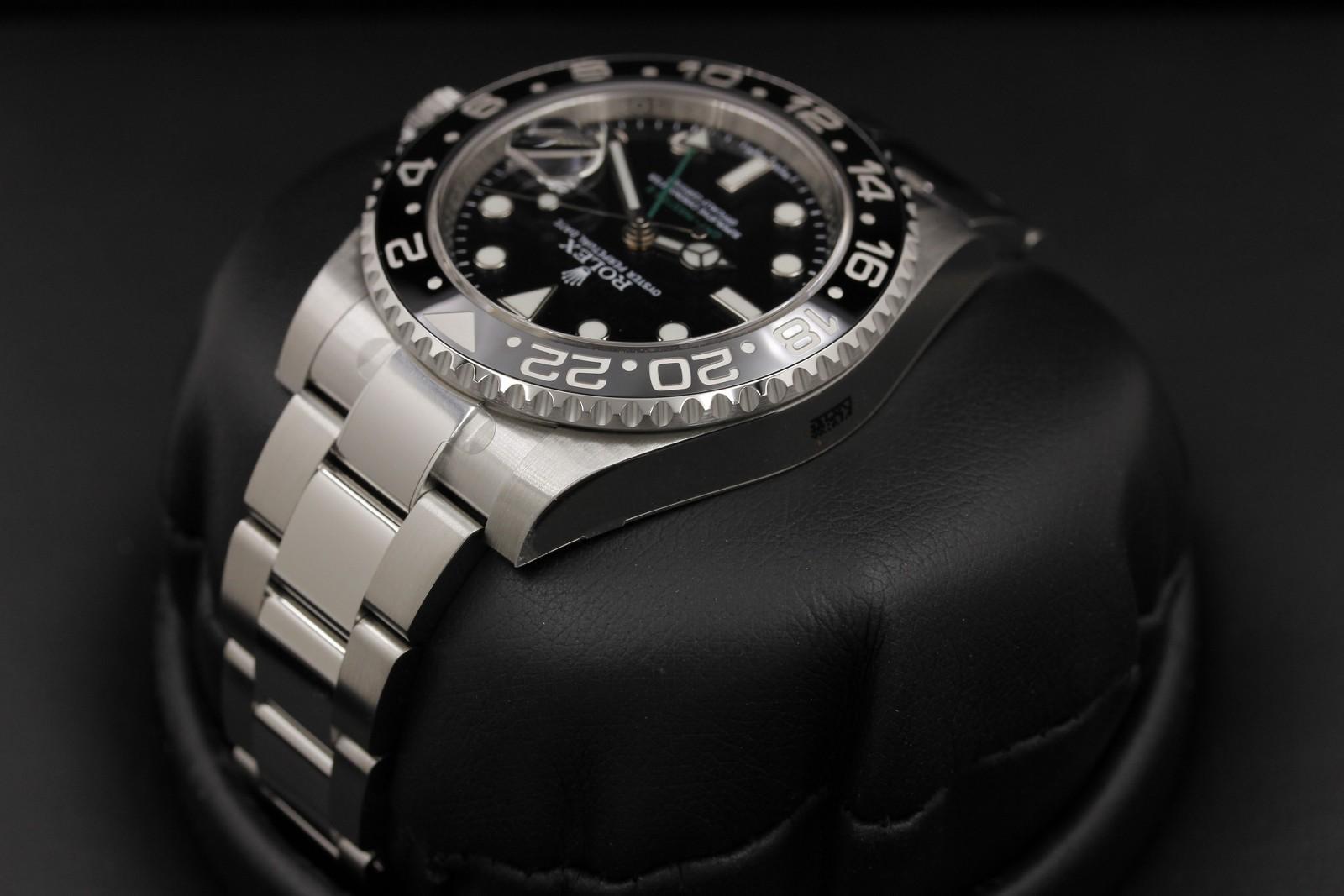 Watch Image 5