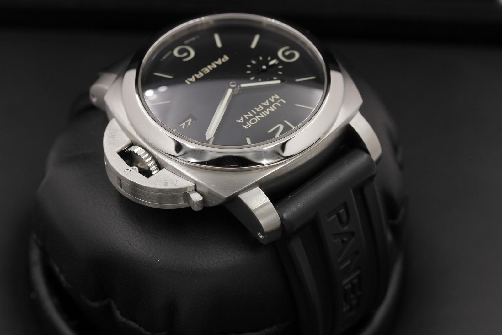 Watch Image 4