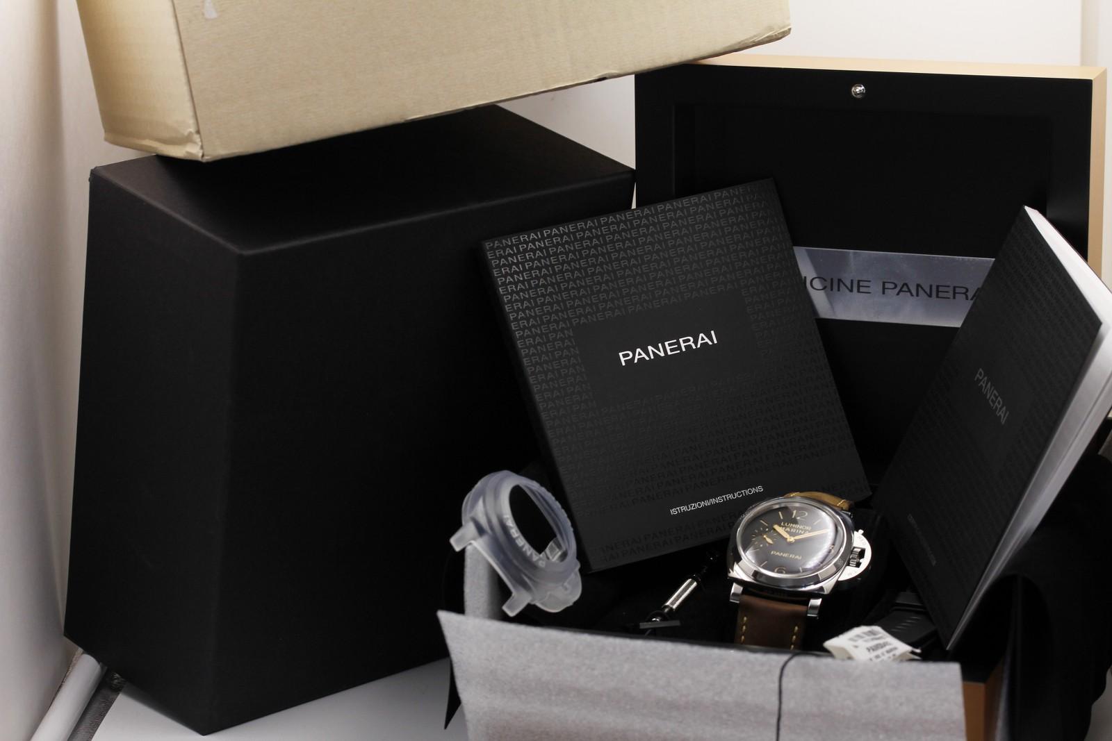 Watch Image 12