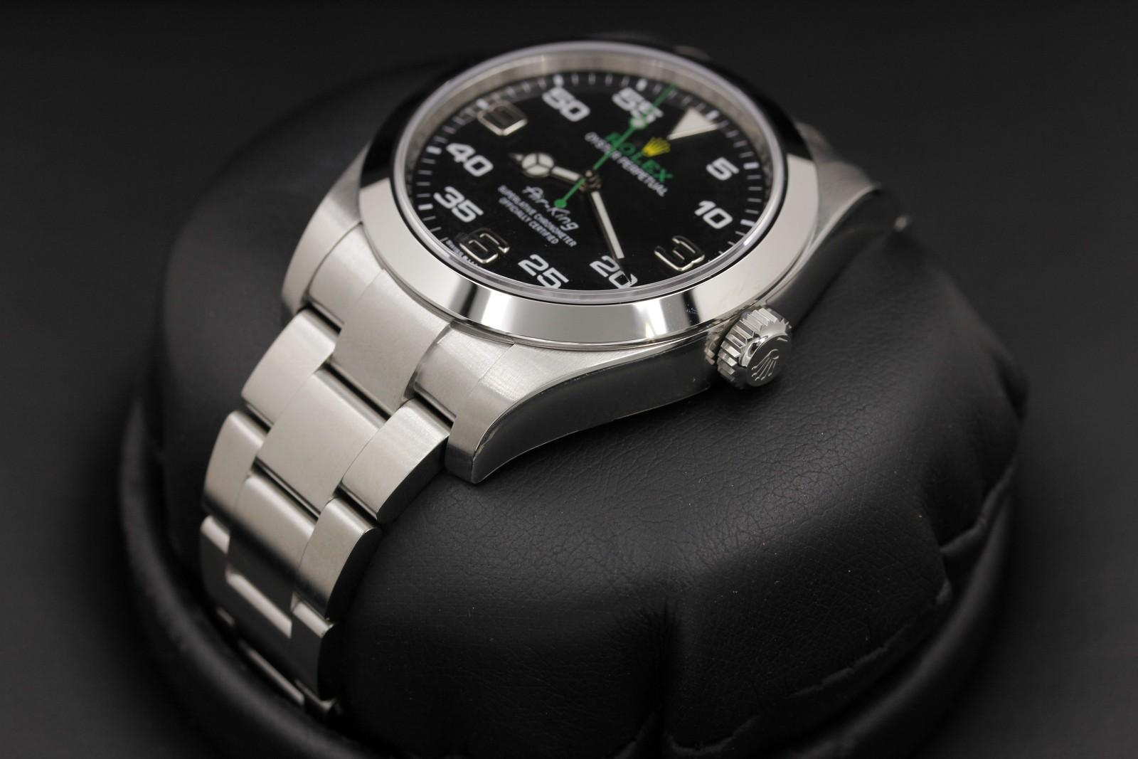 Watch Image 2