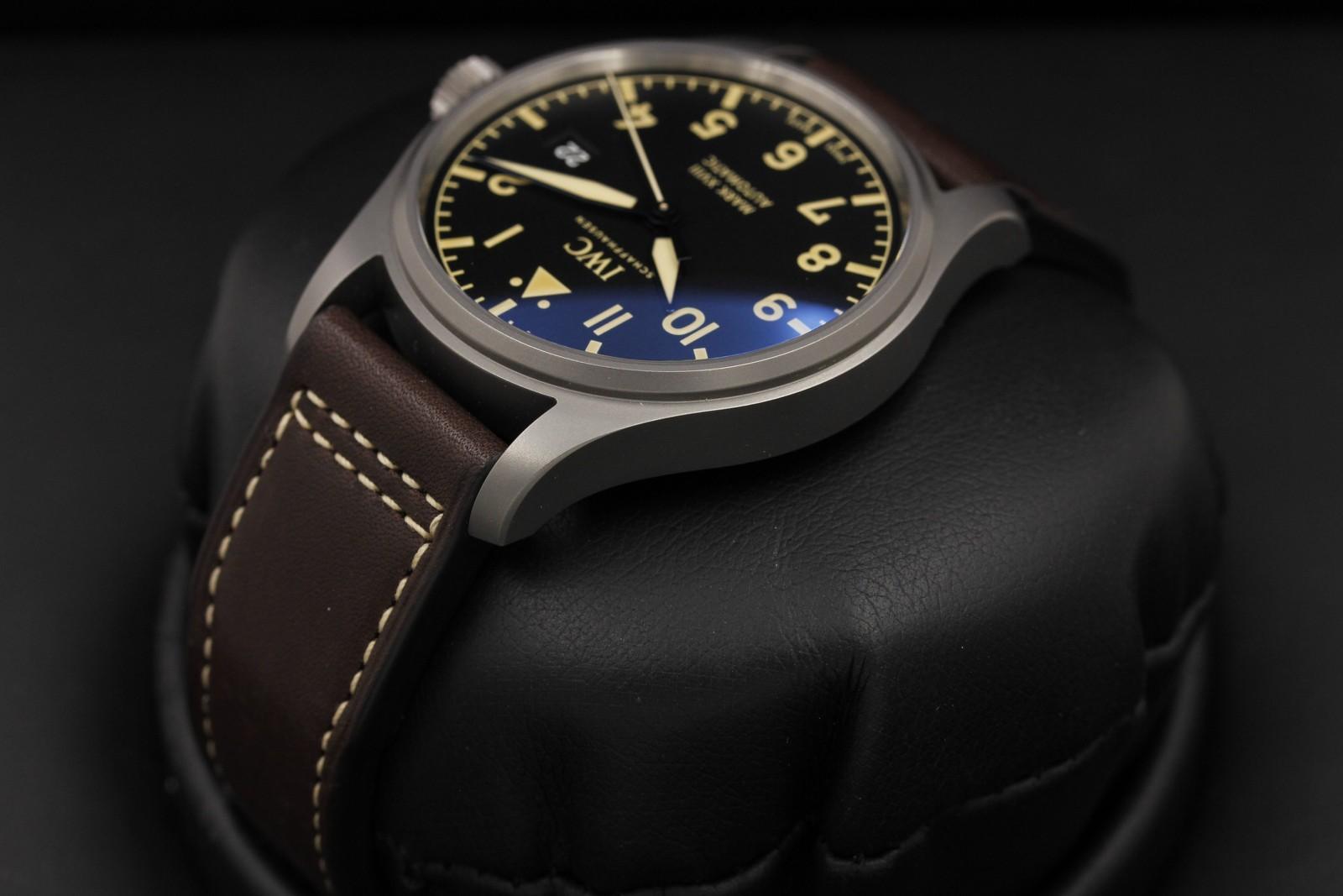 Watch Image 5