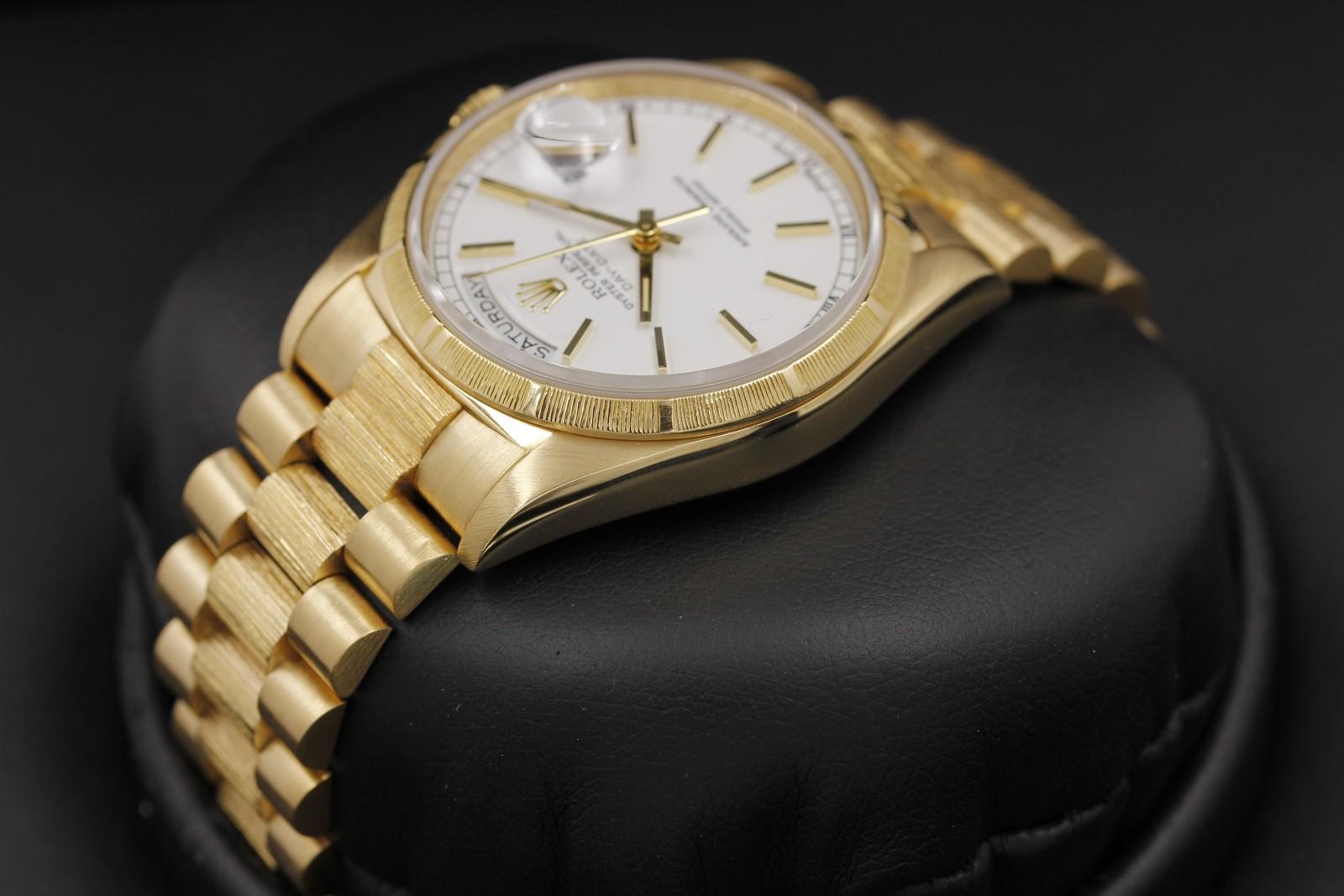 Watch Image 5