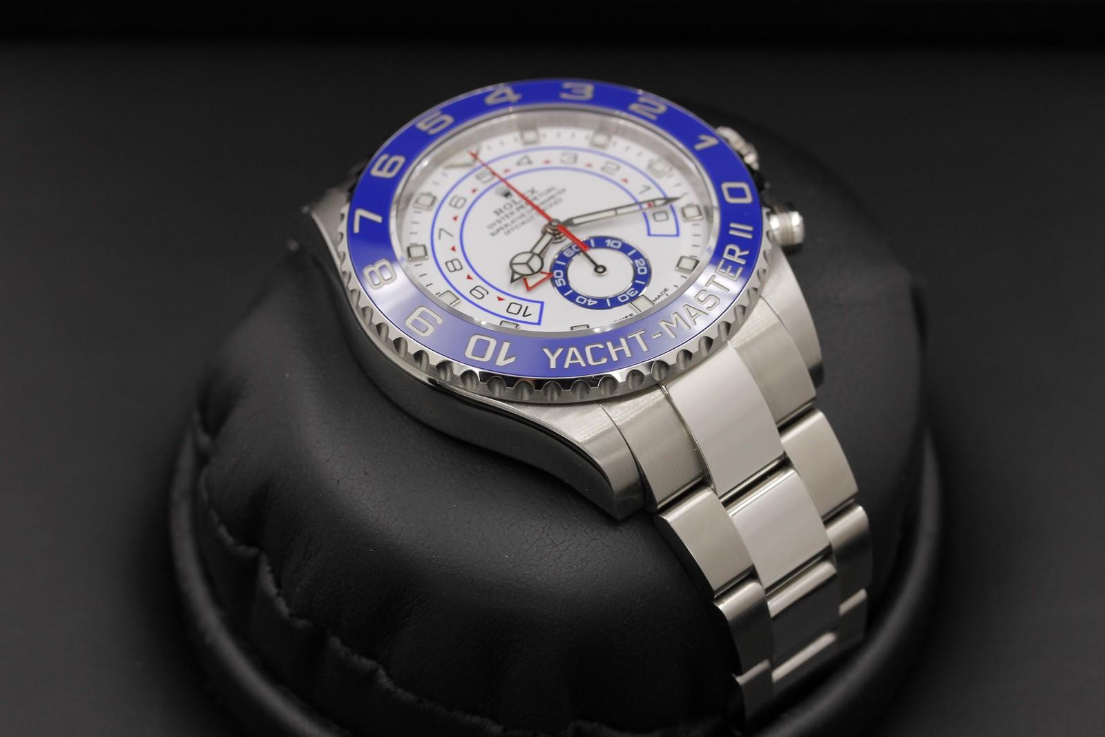 Watch Image 6