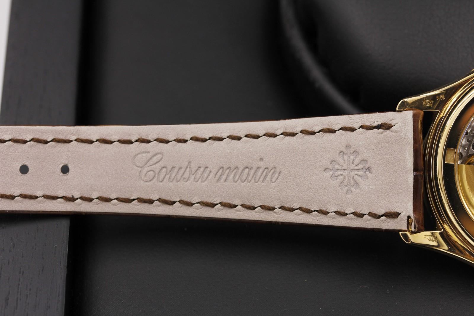 Watch Image 12