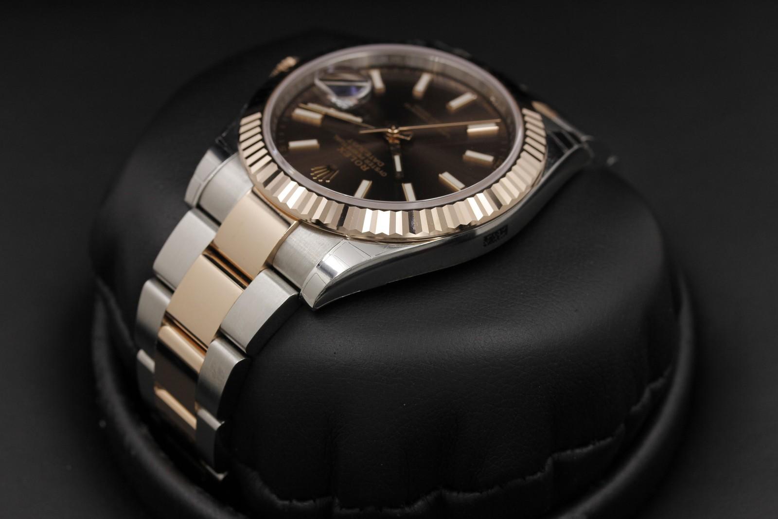 Watch Image 5