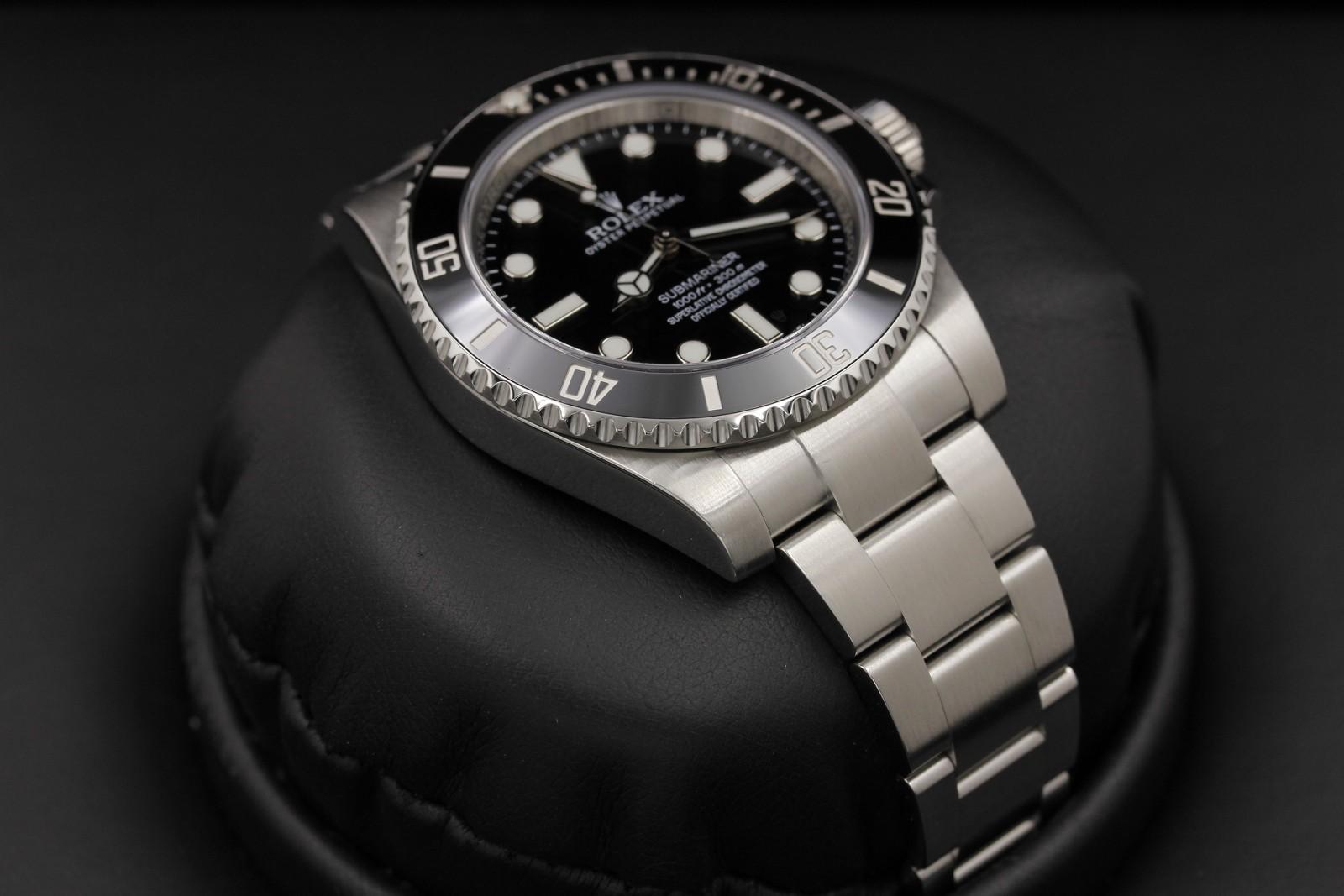 Watch Image 6