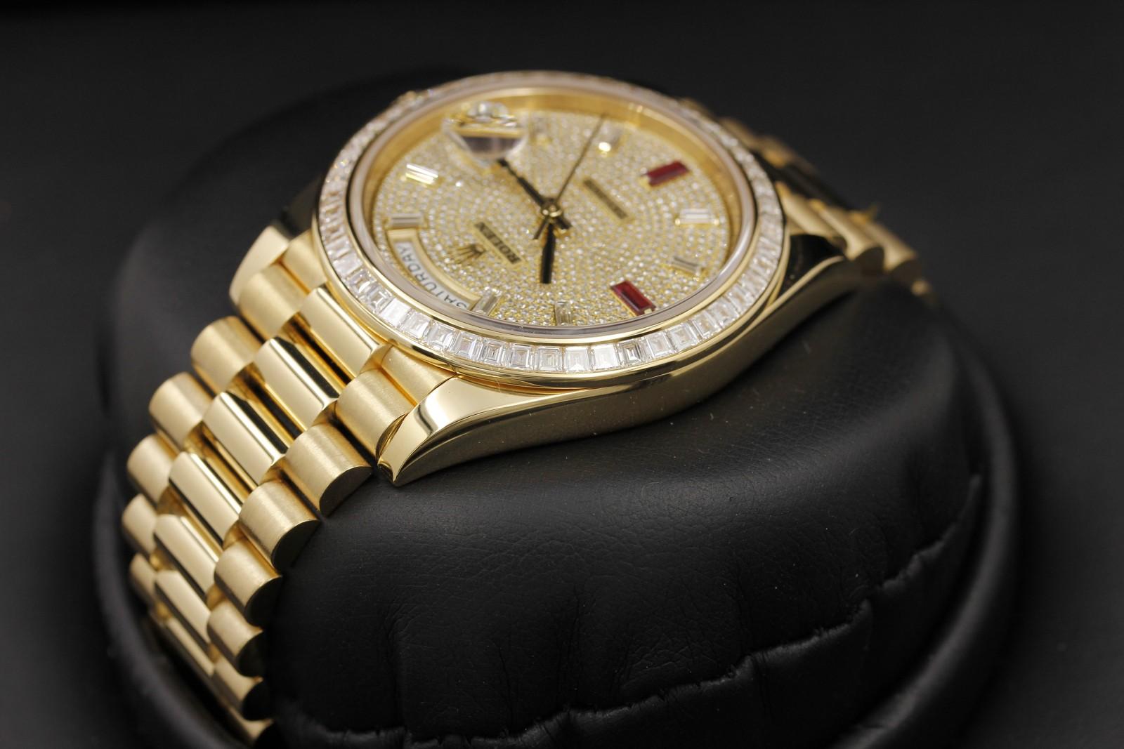 Watch Image 5