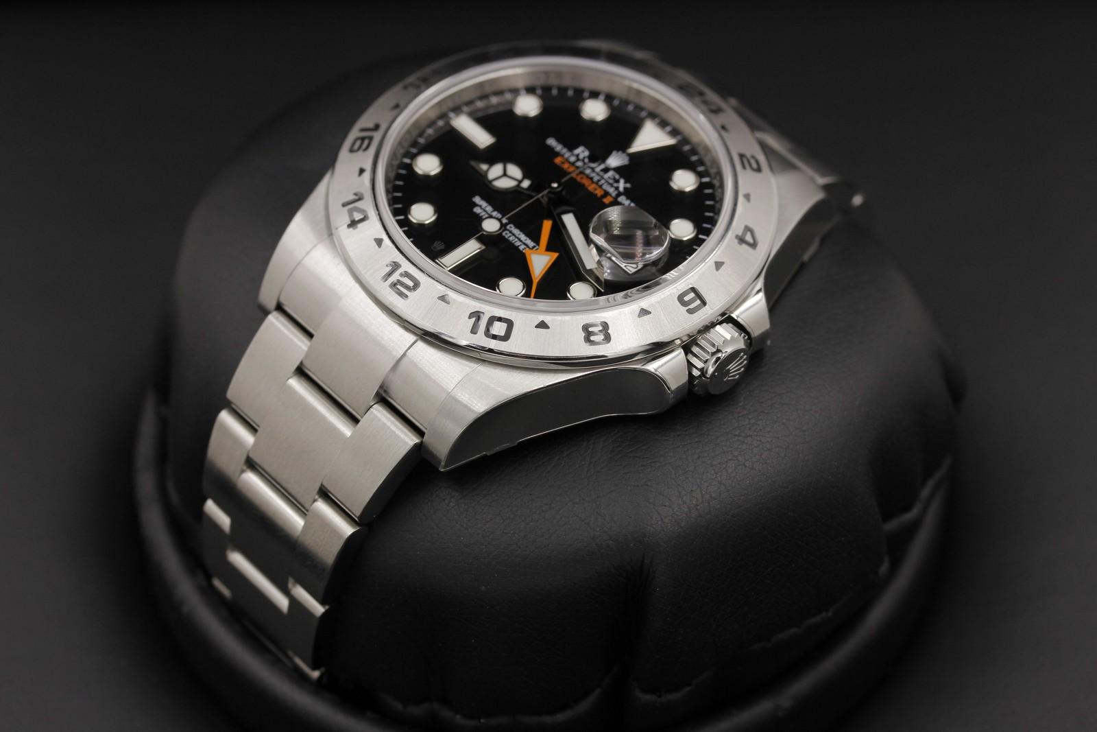 Watch Image 2