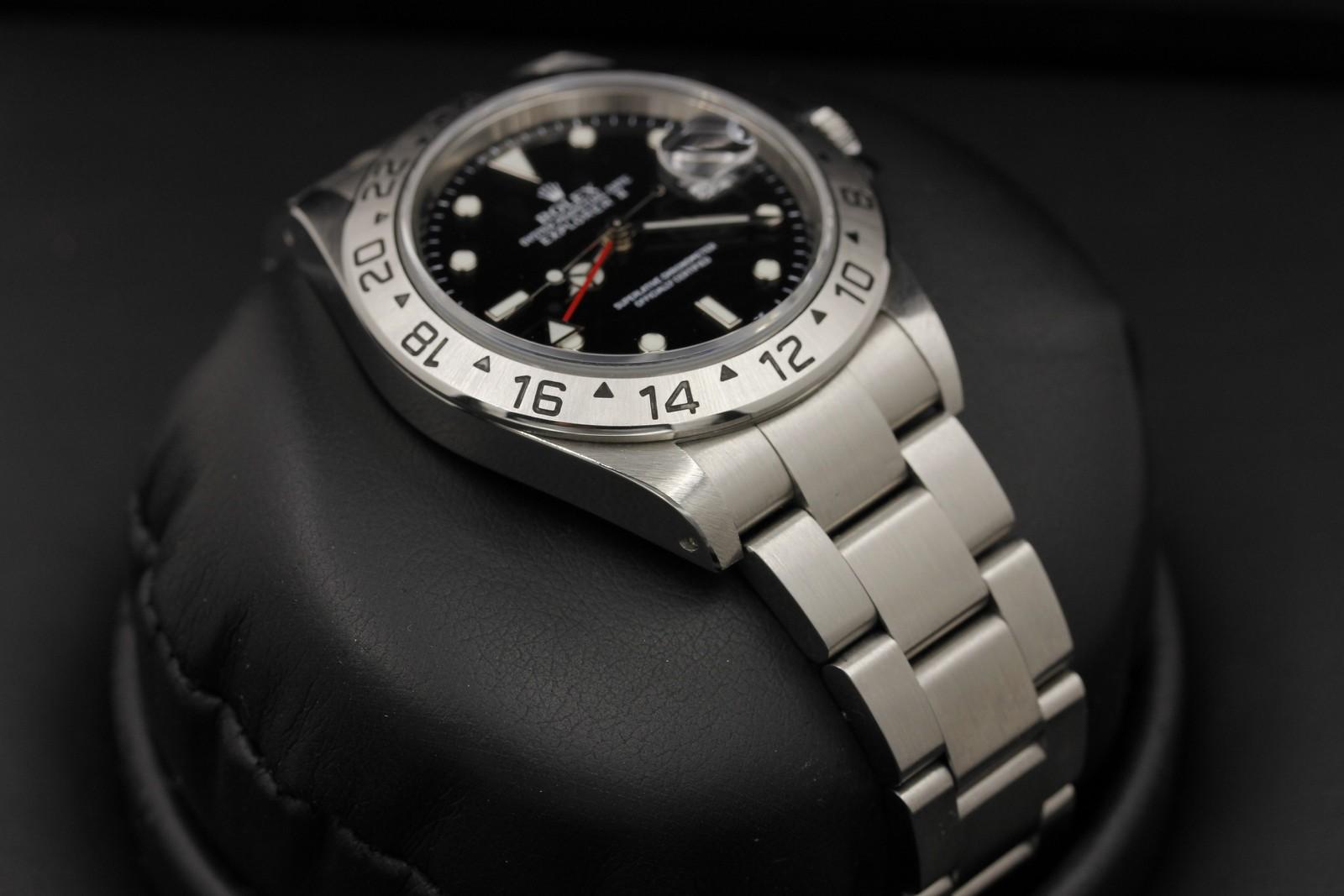 Watch Image 6