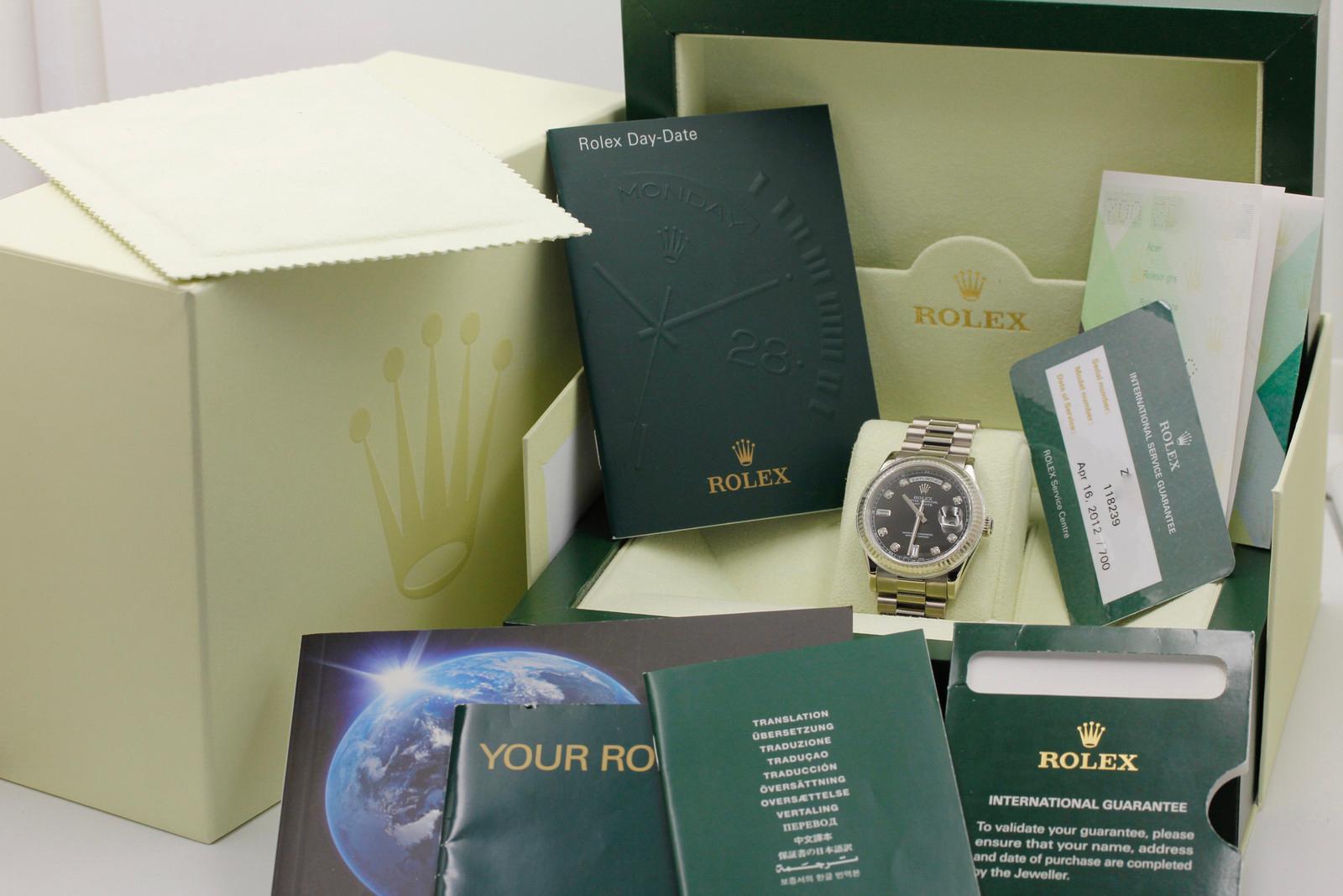 Watch Image 12