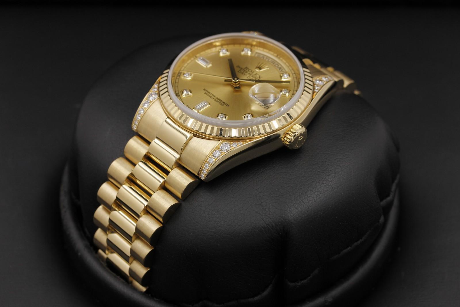Watch Image 2