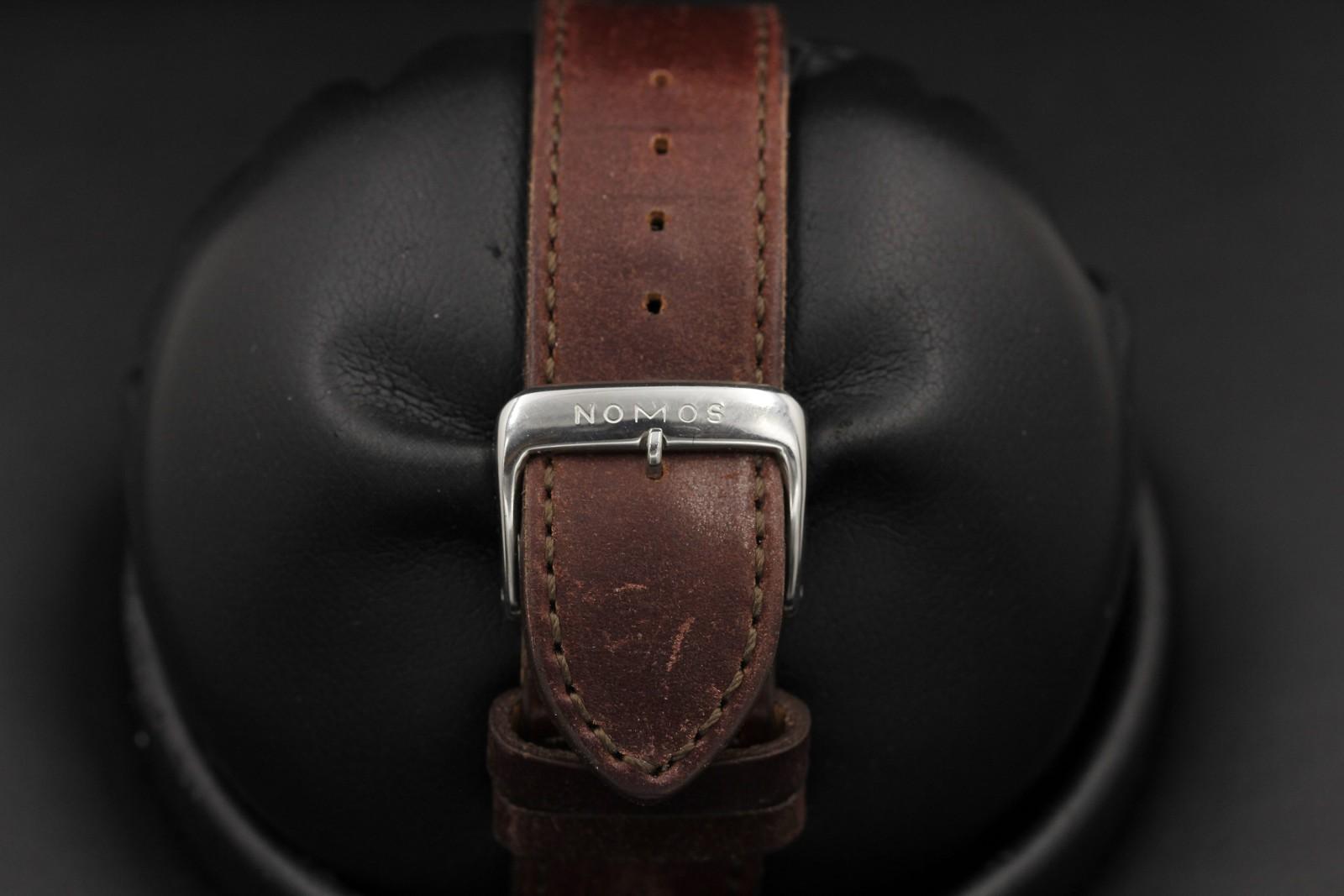 Watch Image 7