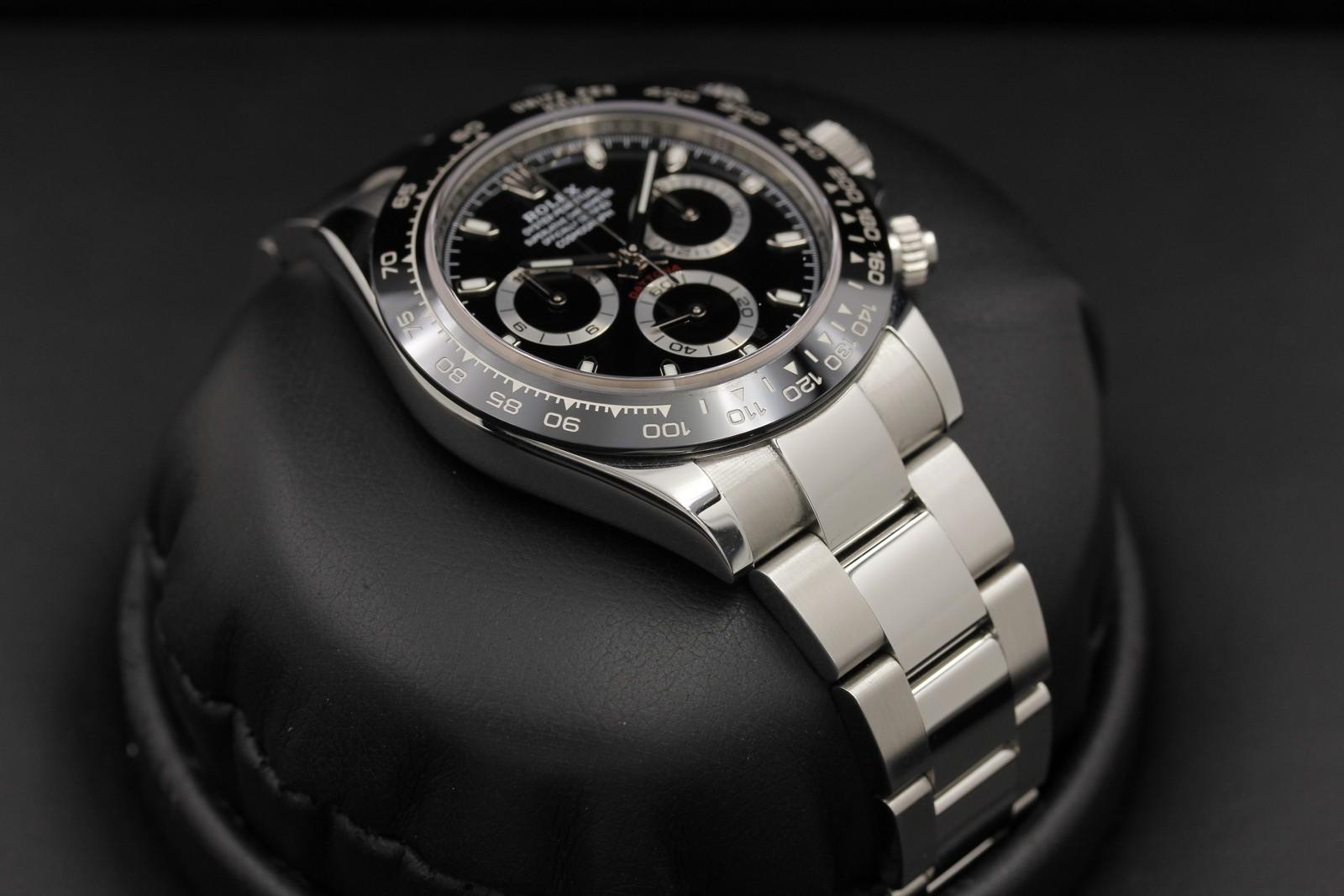 Watch Image 6