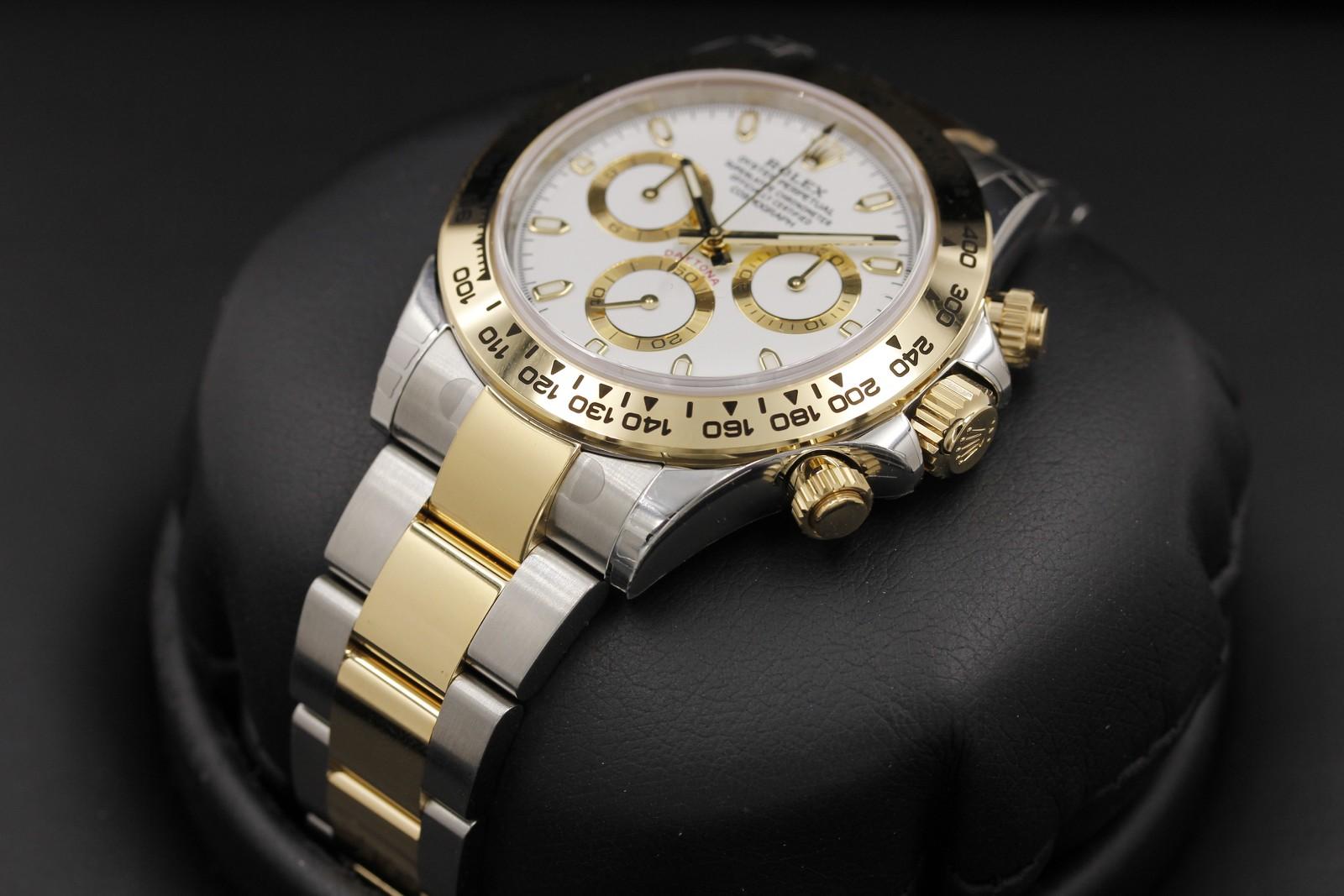 Watch Image 2