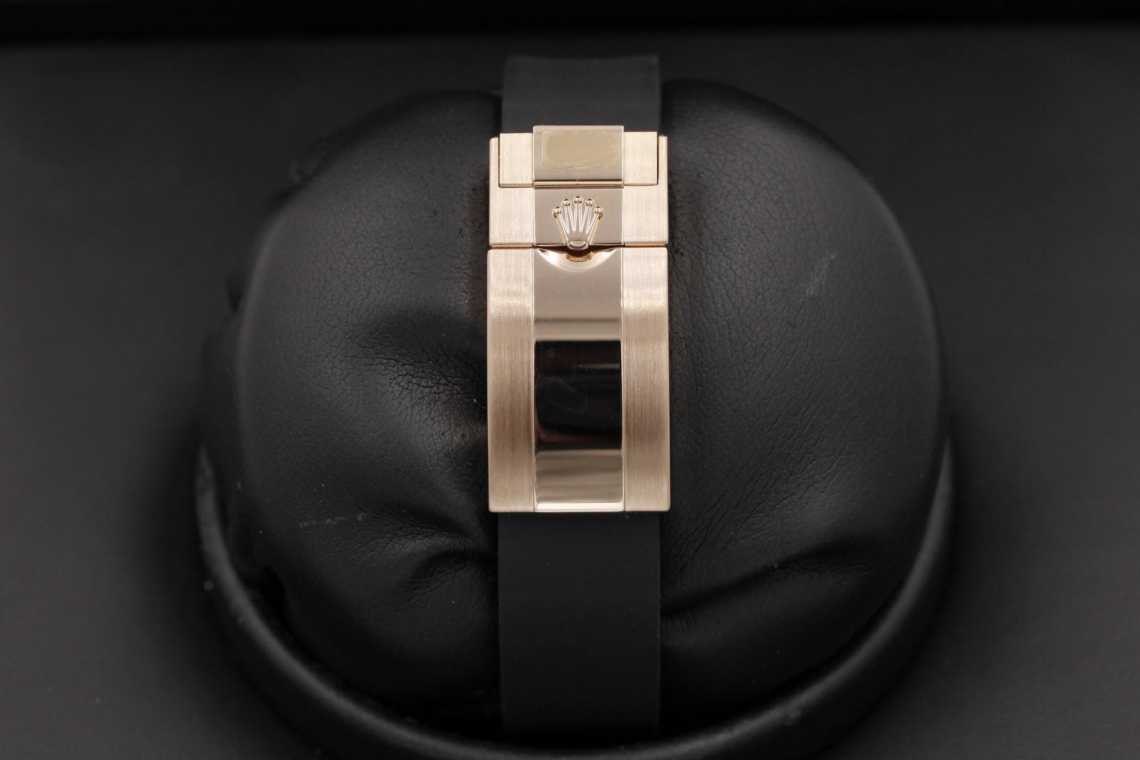 Watch Image 7