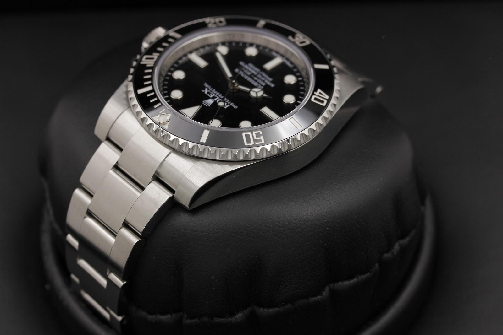 Watch Image 5