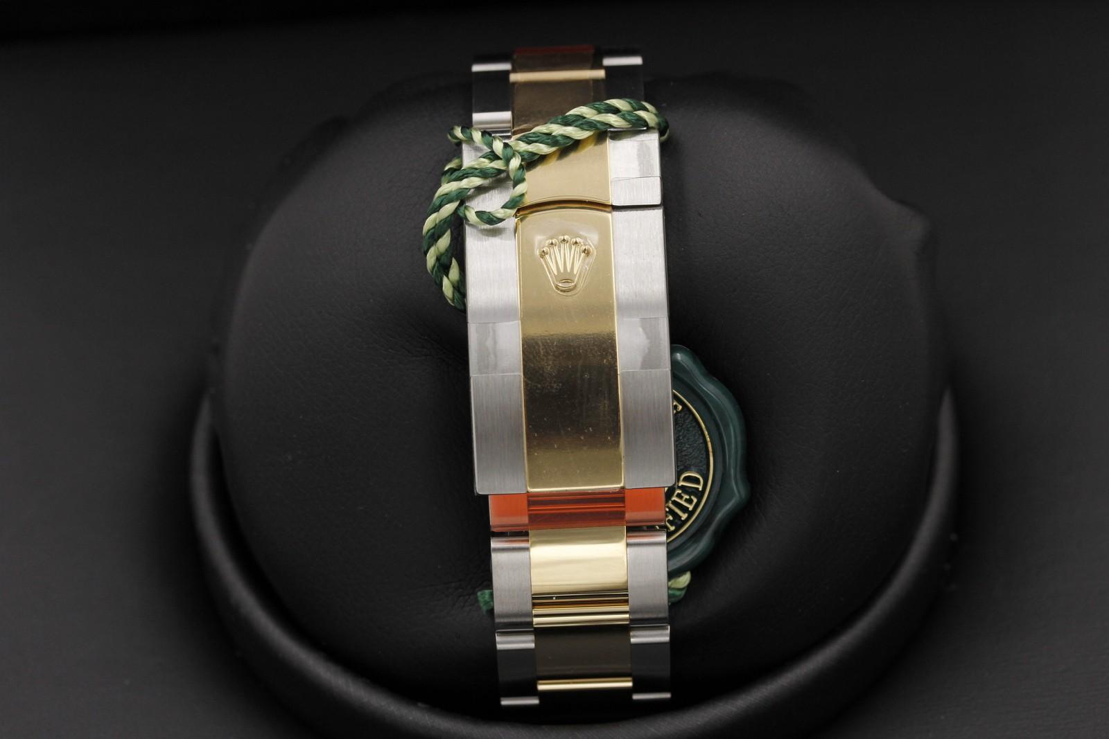 Watch Image 7