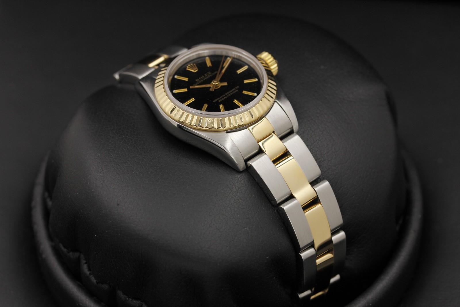 Watch Image 6