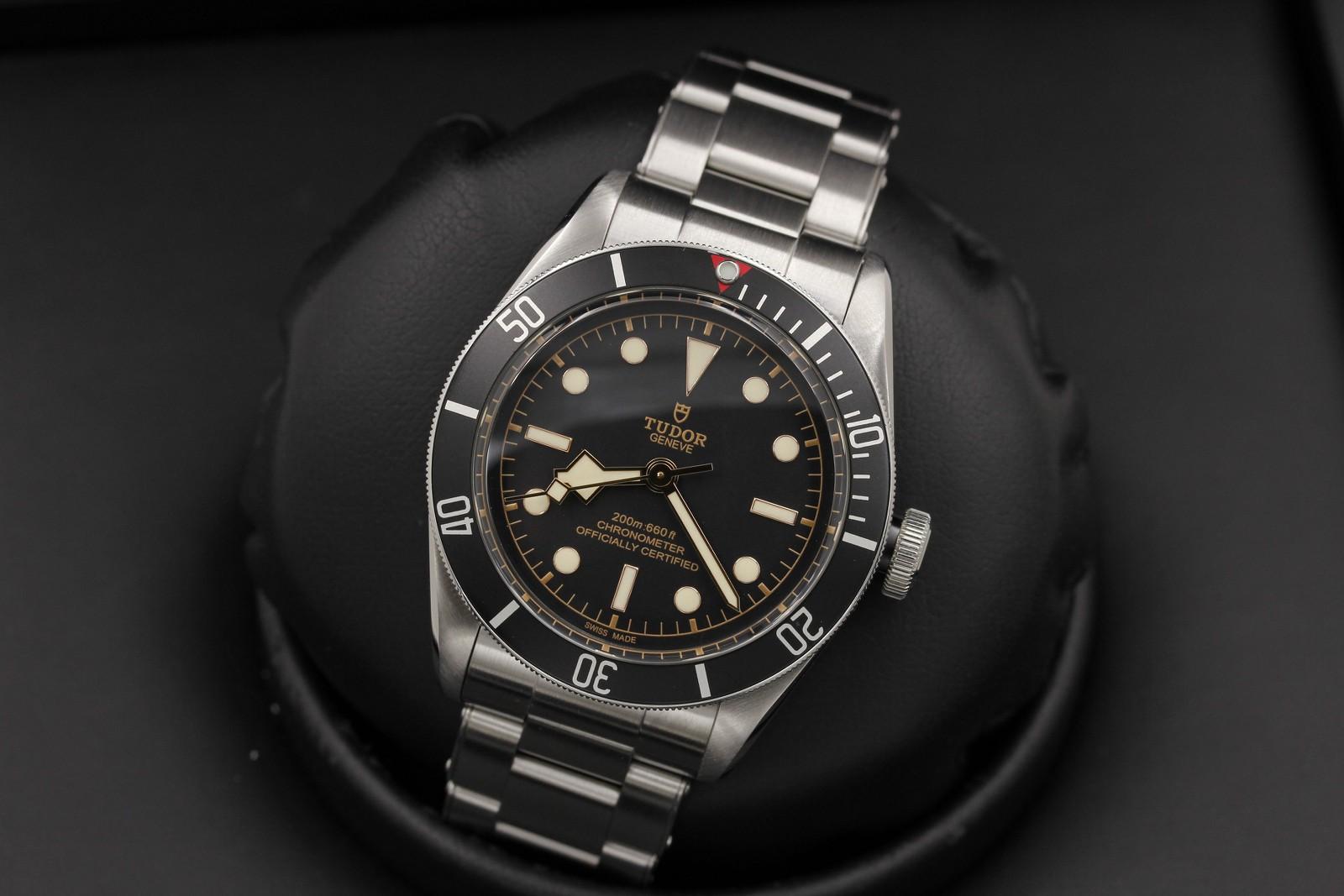 Watch Image 8