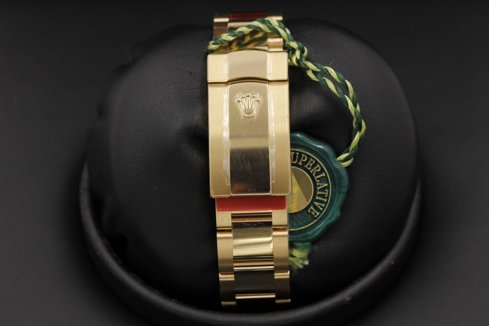 Watch Image 7