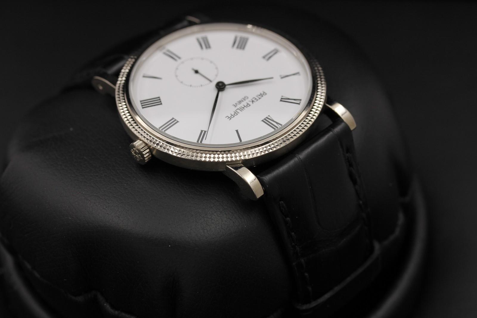 Watch Image 4