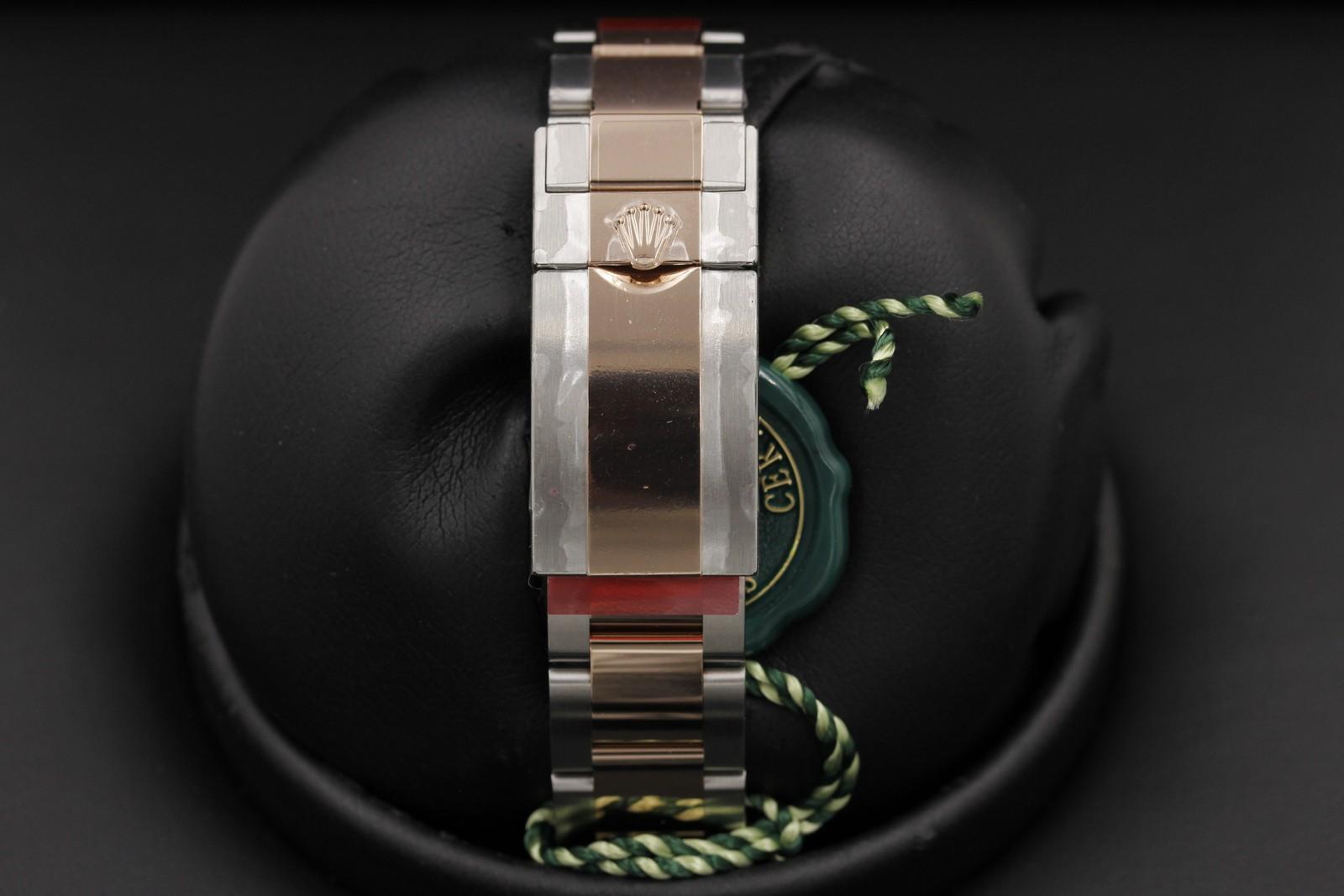 Watch Image 7