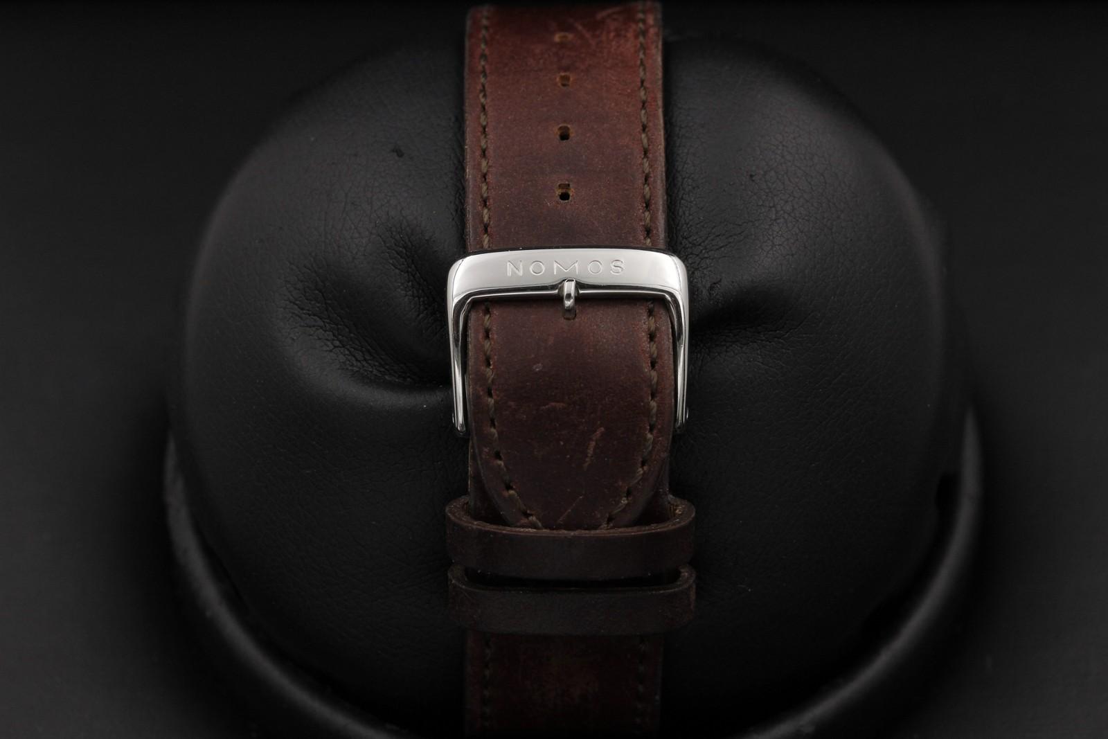 Watch Image 7