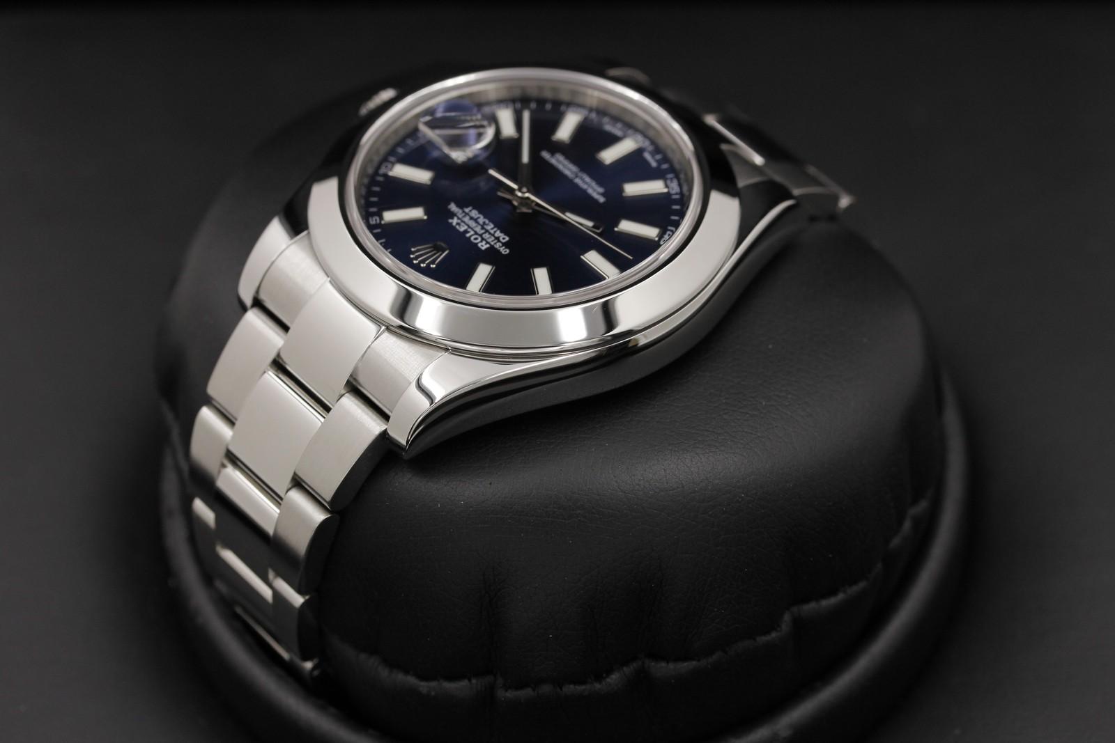 Watch Image 5