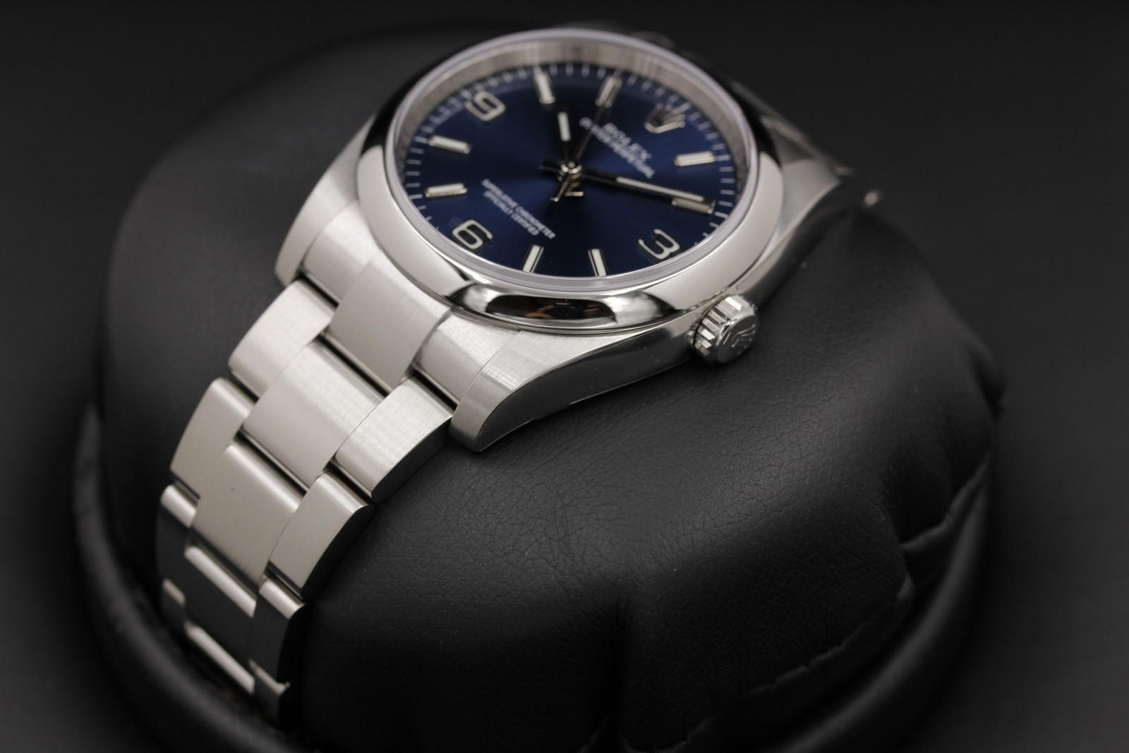 Watch Image 2