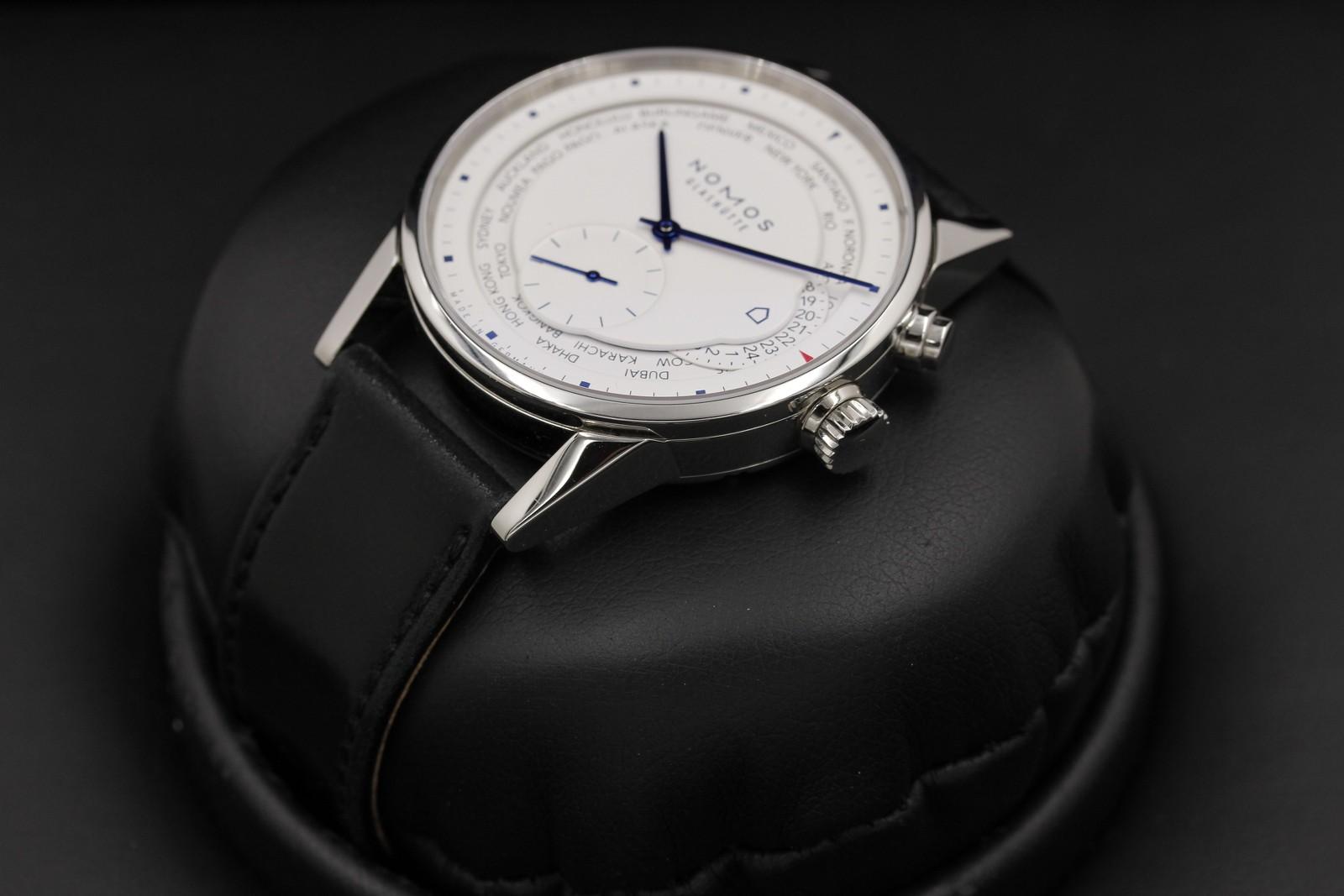 Watch Image 2