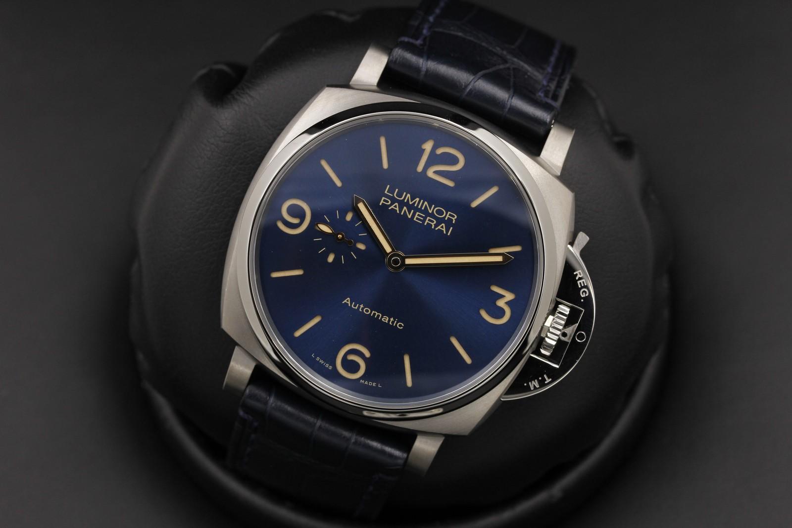 Watch Image 8