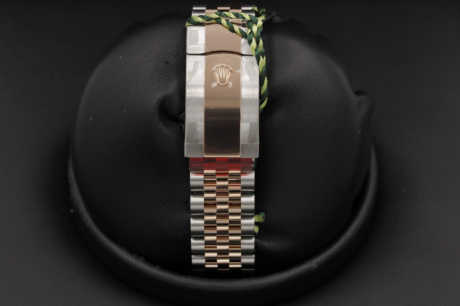 Watch Image 7
