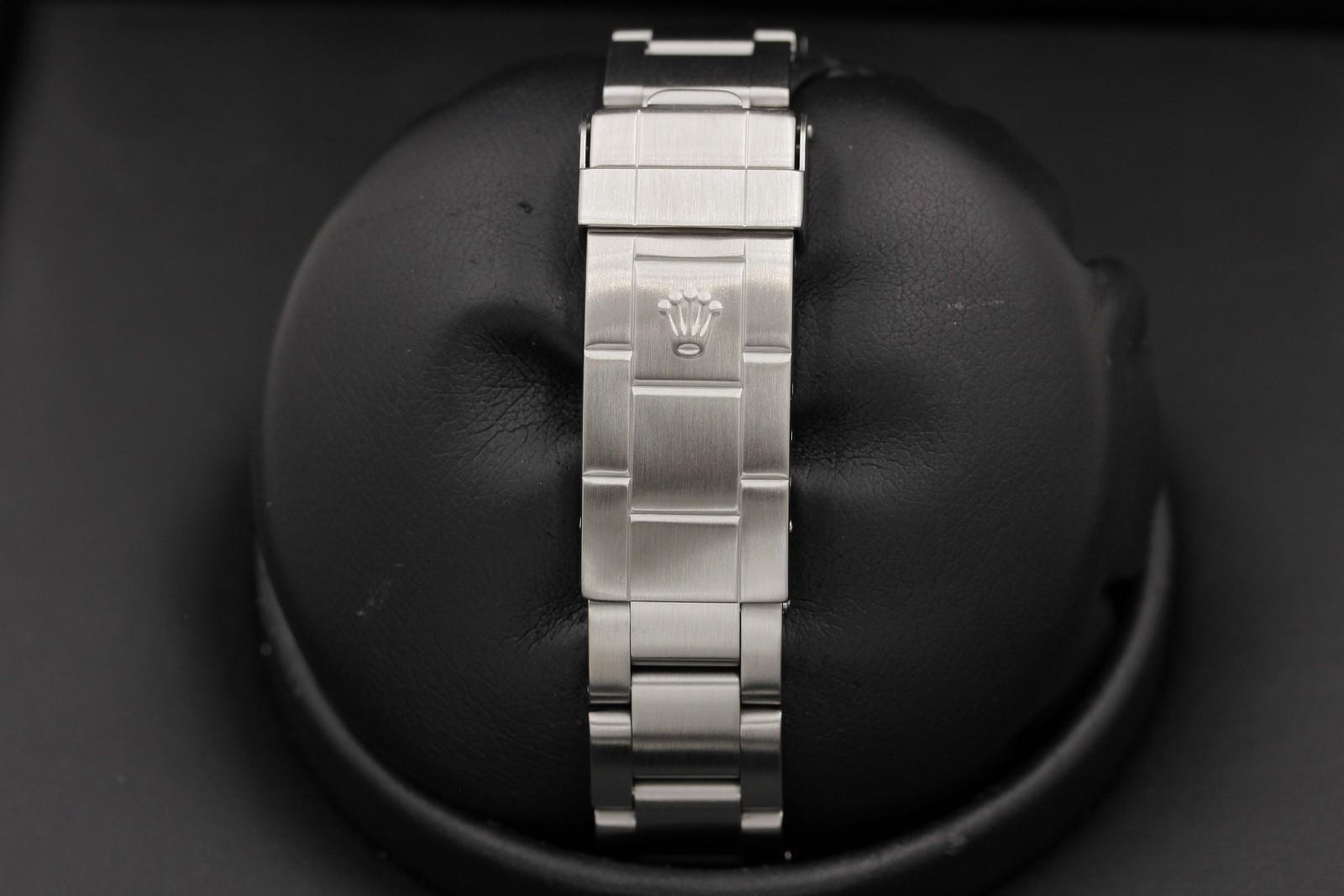 Watch Image 7