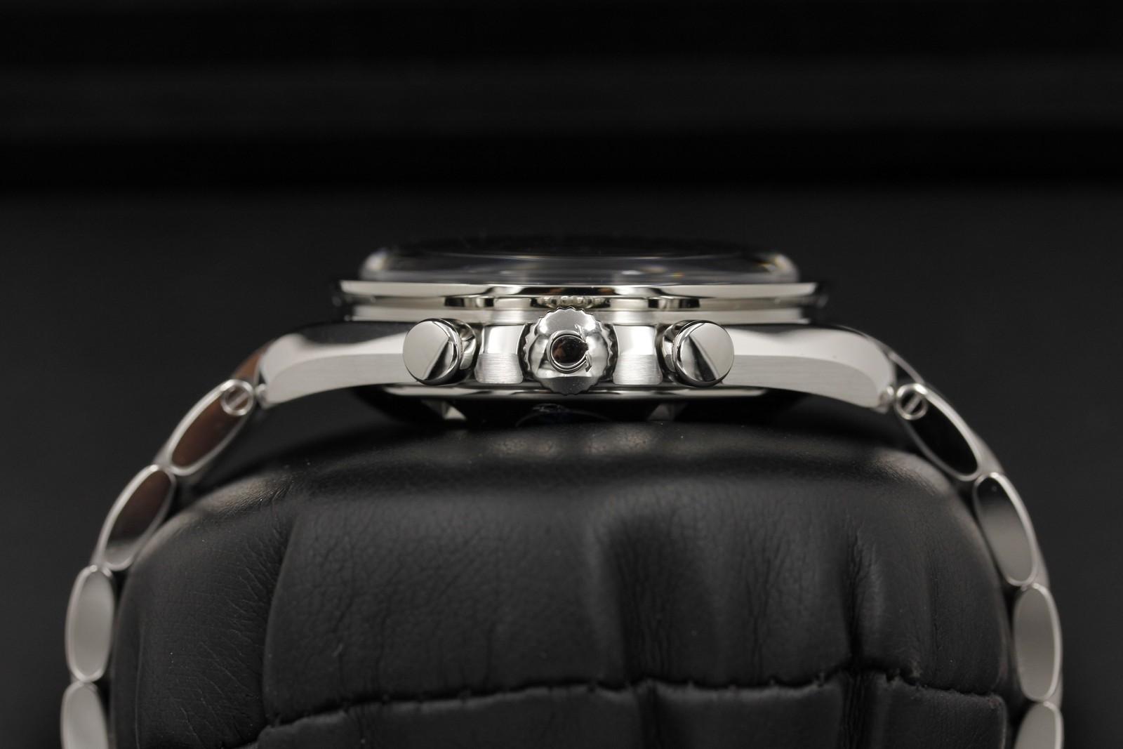 Watch Image 3
