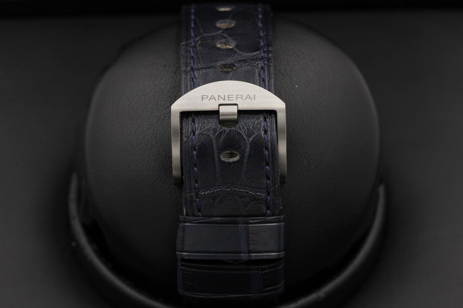 Watch Image 7