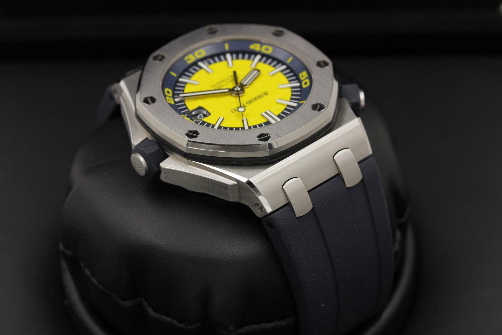 Watch Image 4