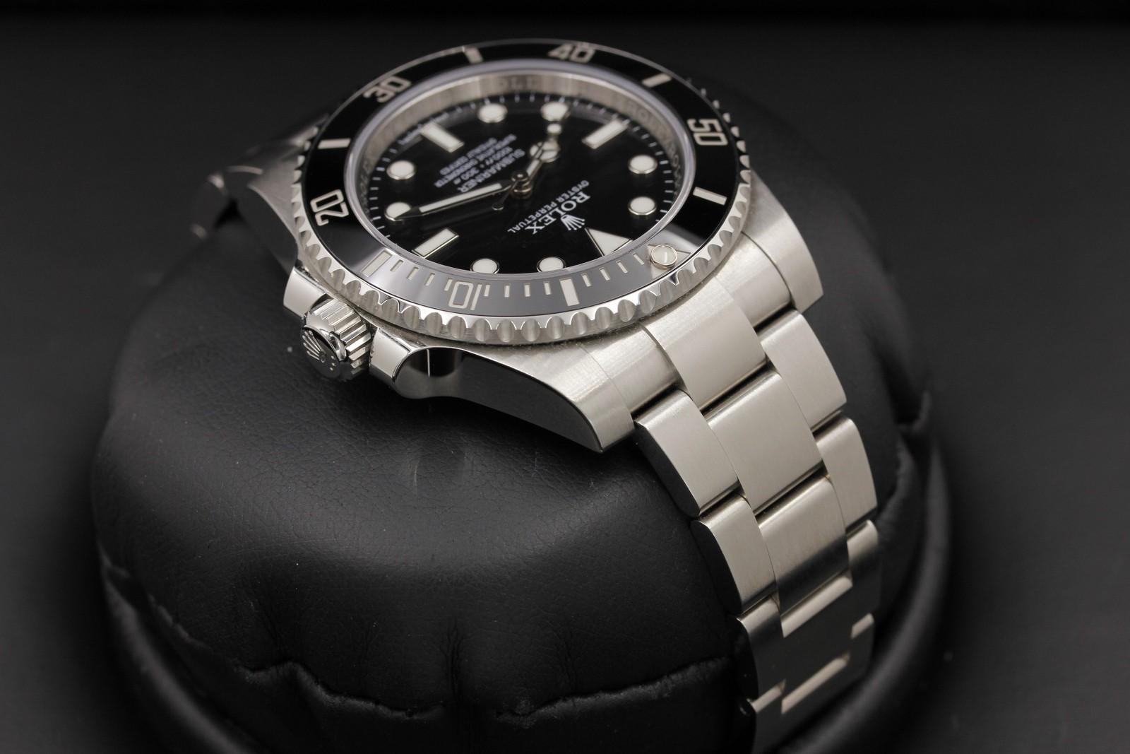 Watch Image 4