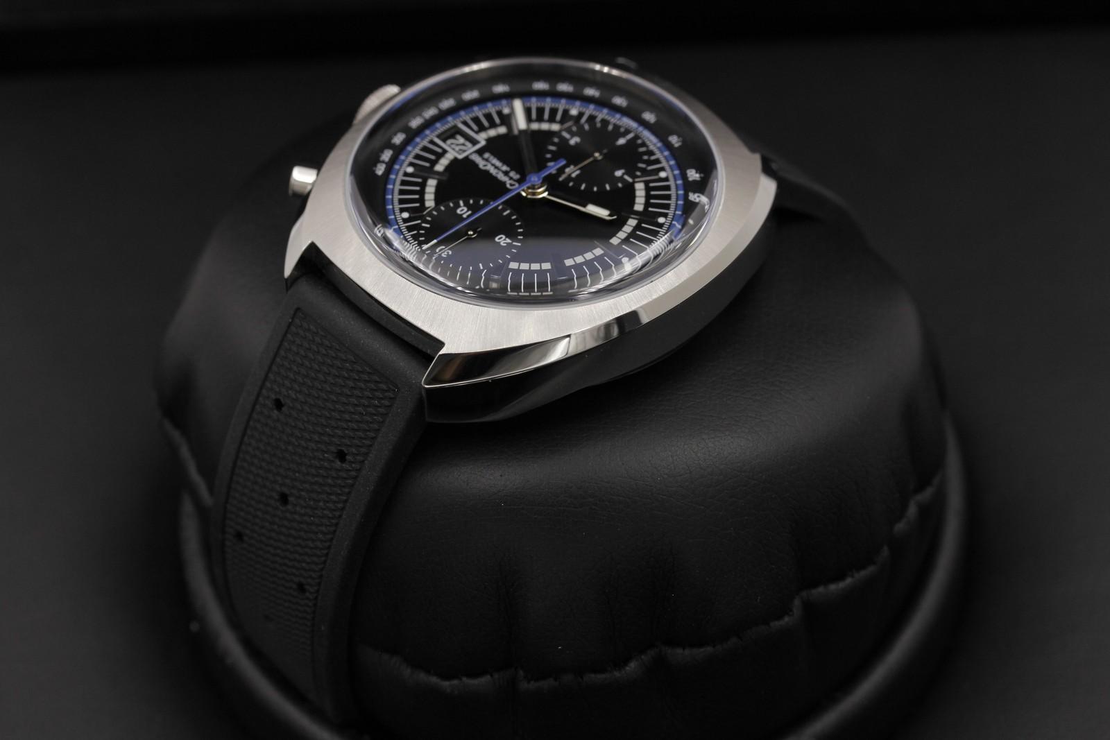 Watch Image 5