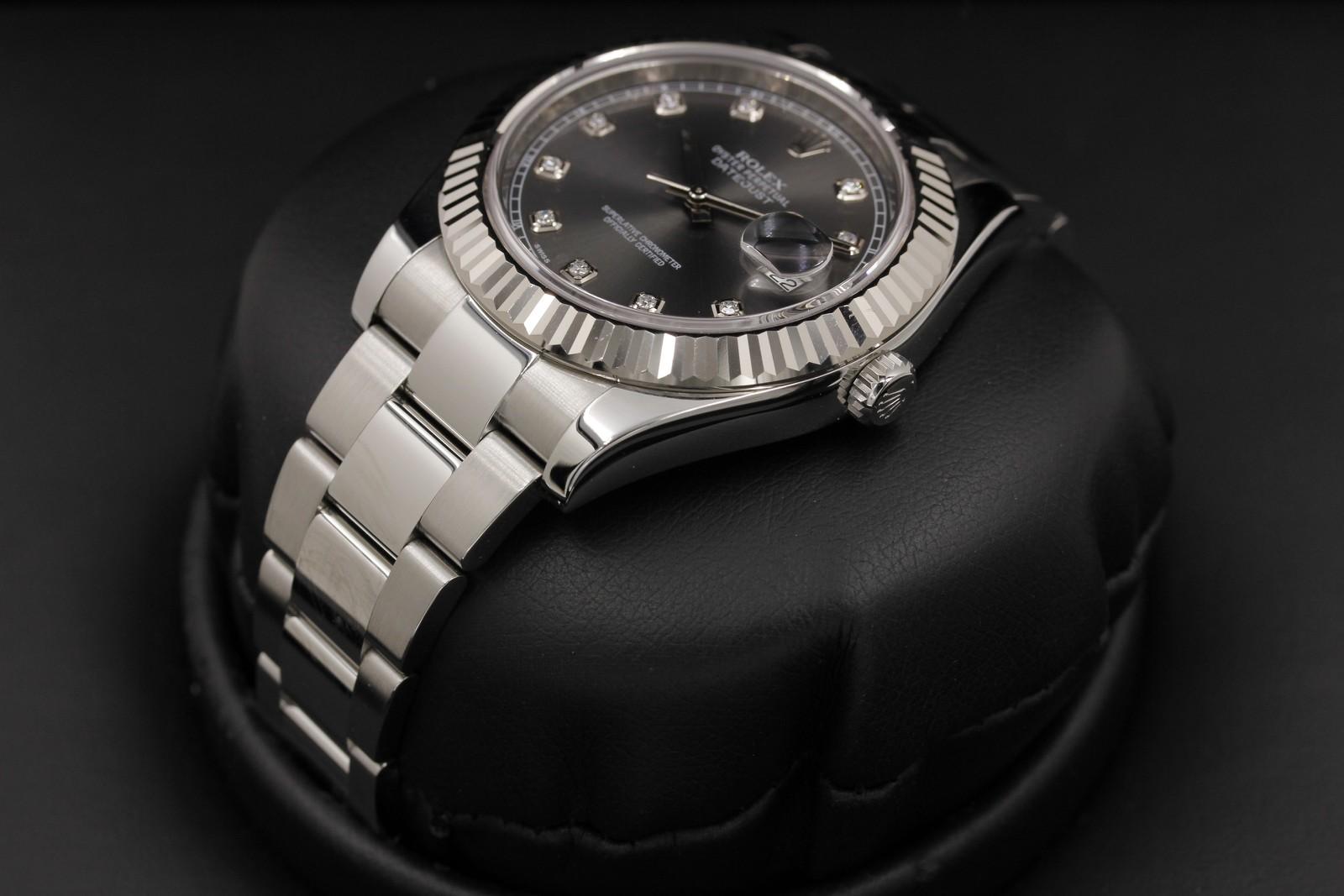 Watch Image 2