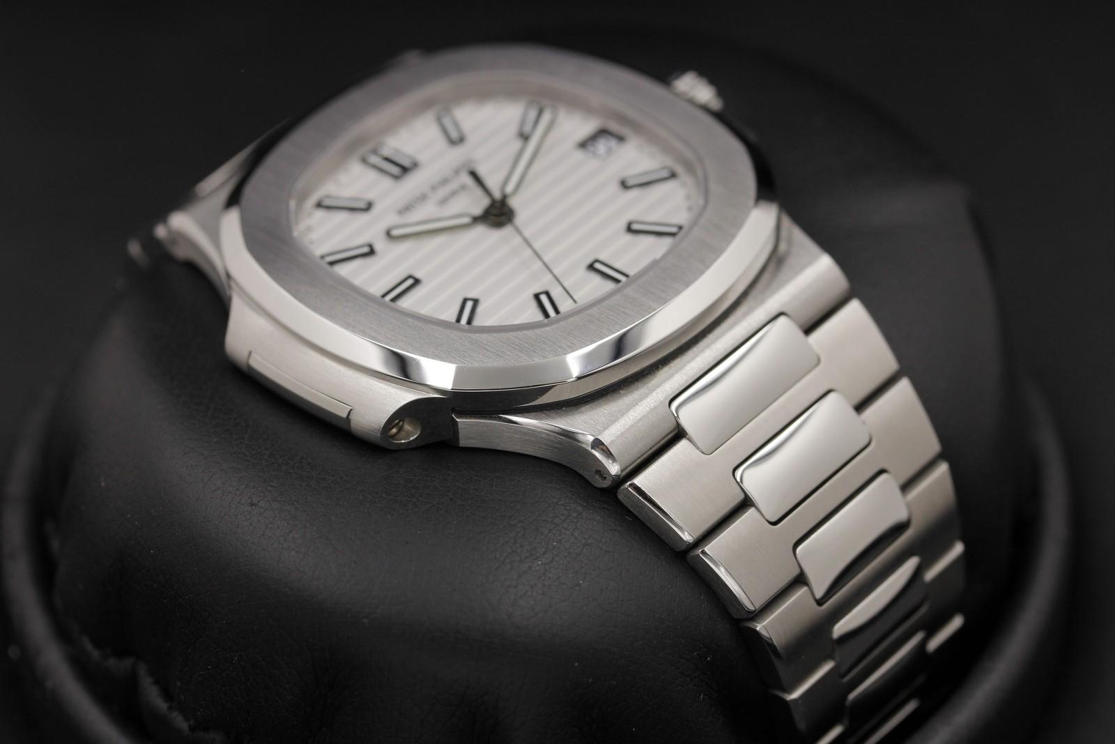 Watch Image 6