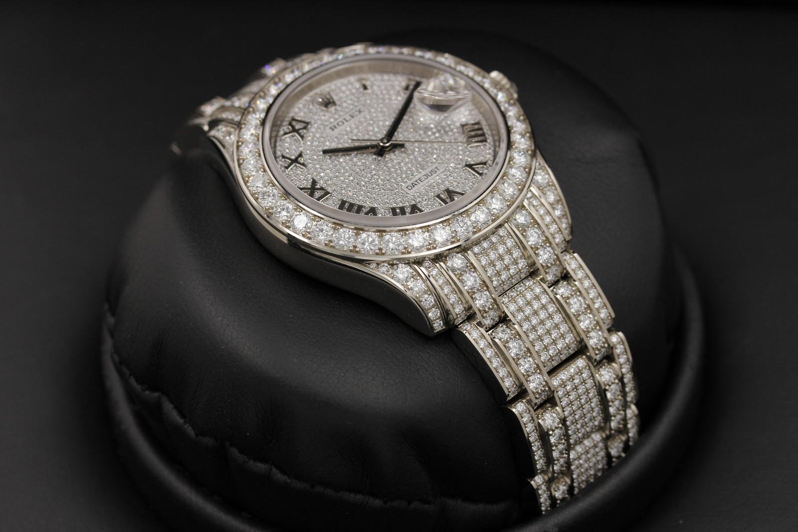 Watch Image 6