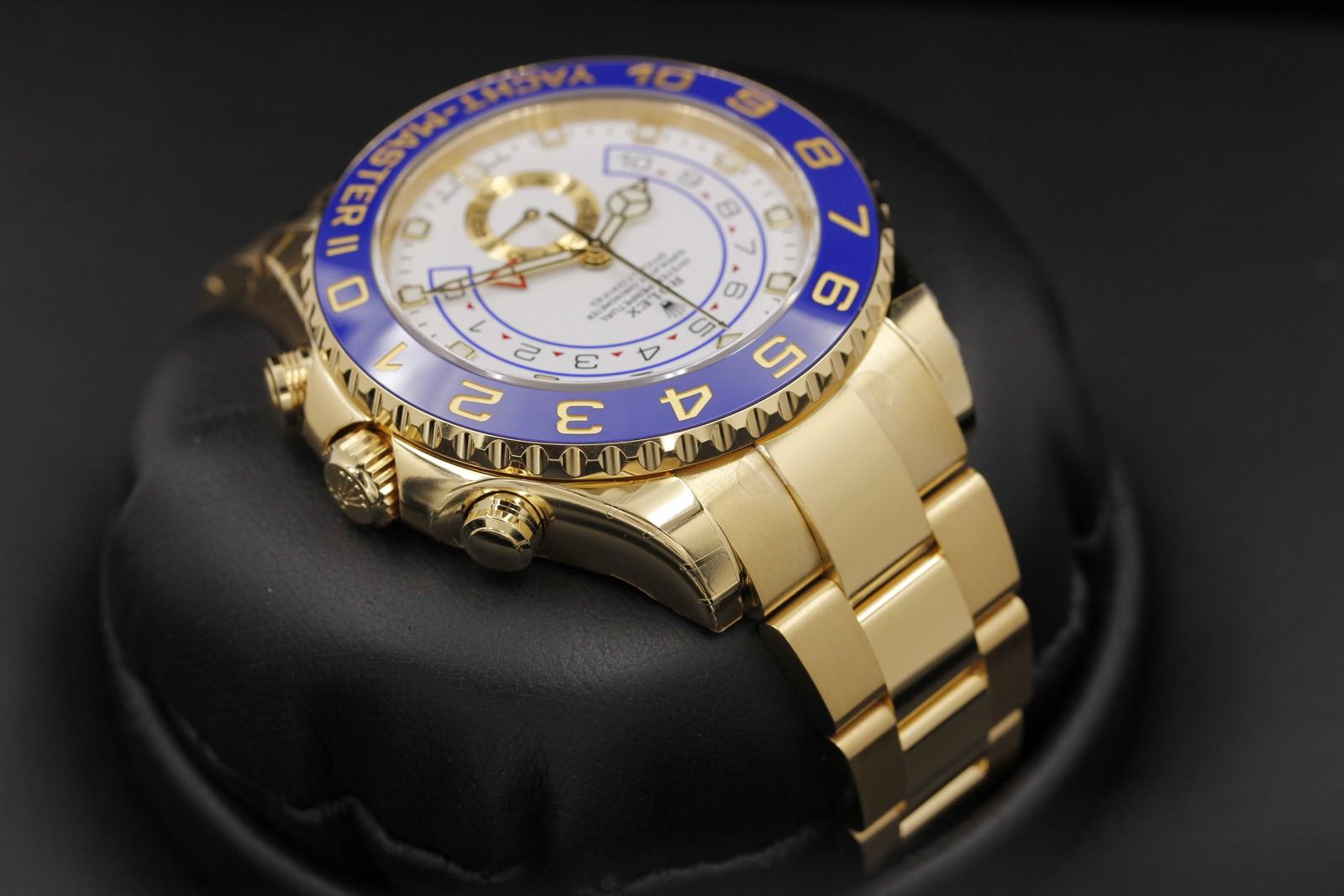 Watch Image 6