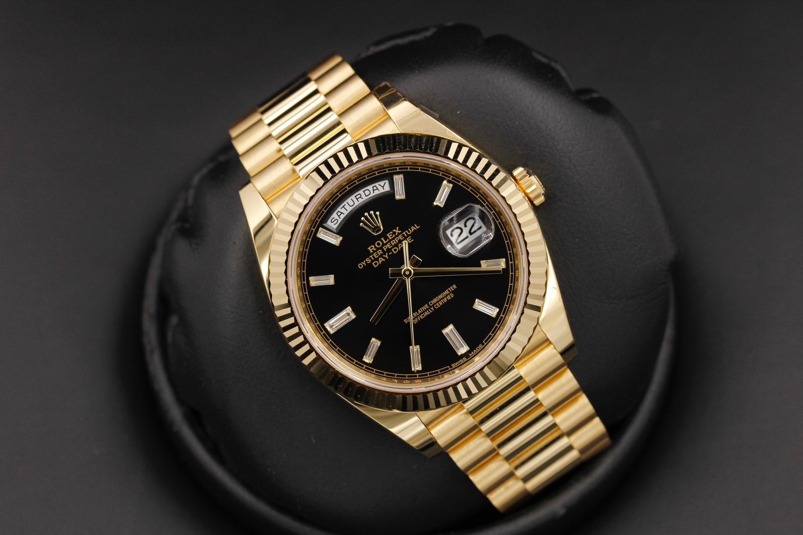Watch Image 9