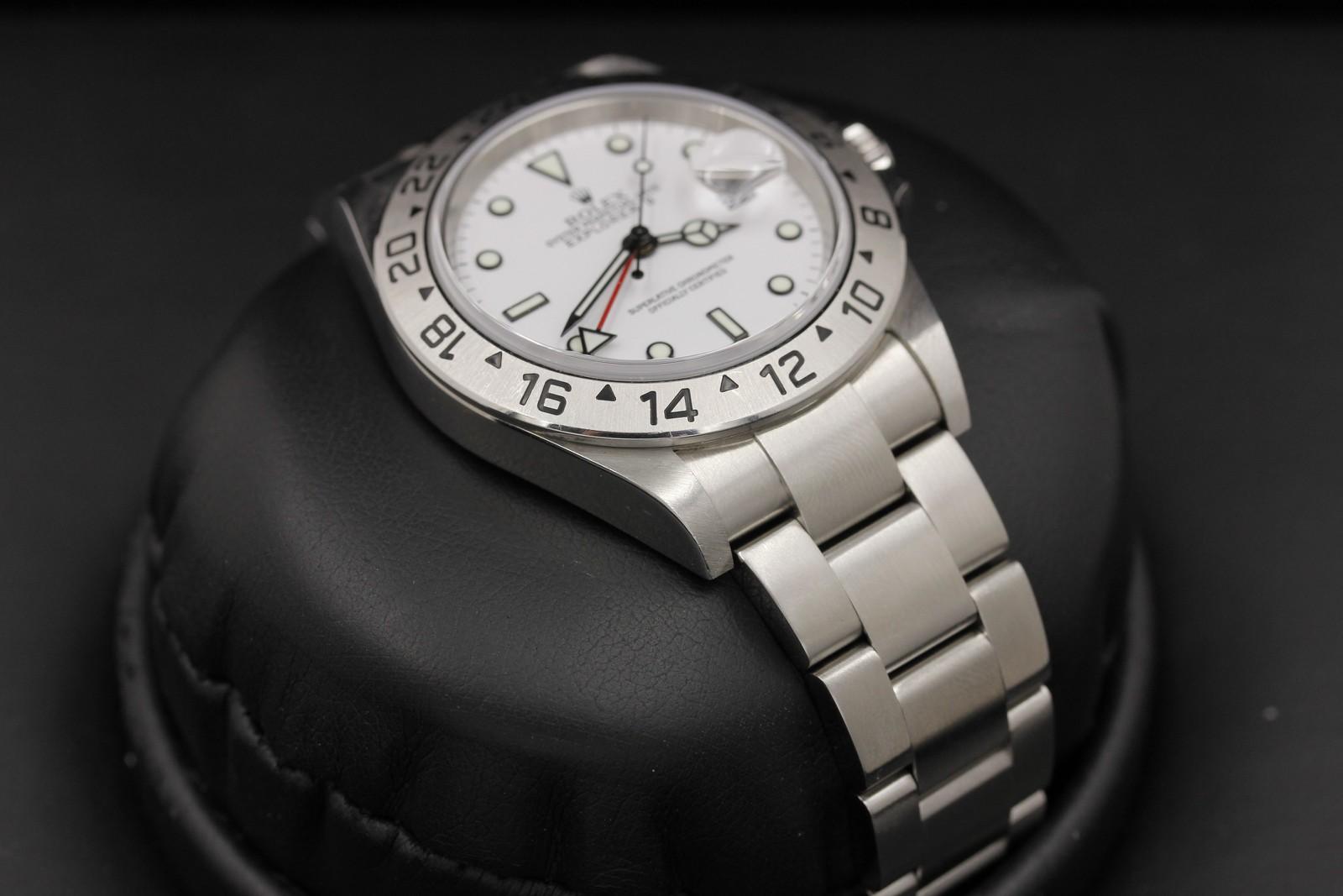 Watch Image 6